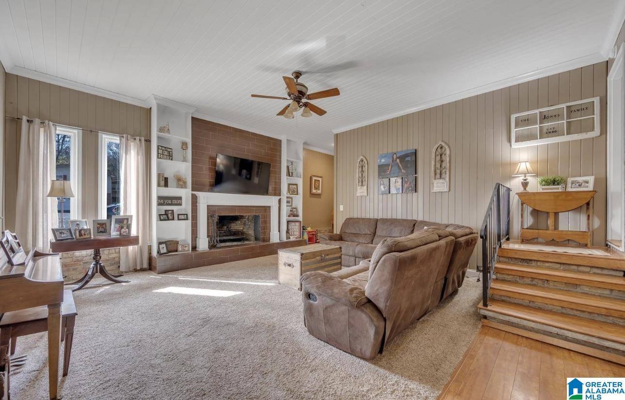 Oneonta, AL 35121,101 5TH AVENUE