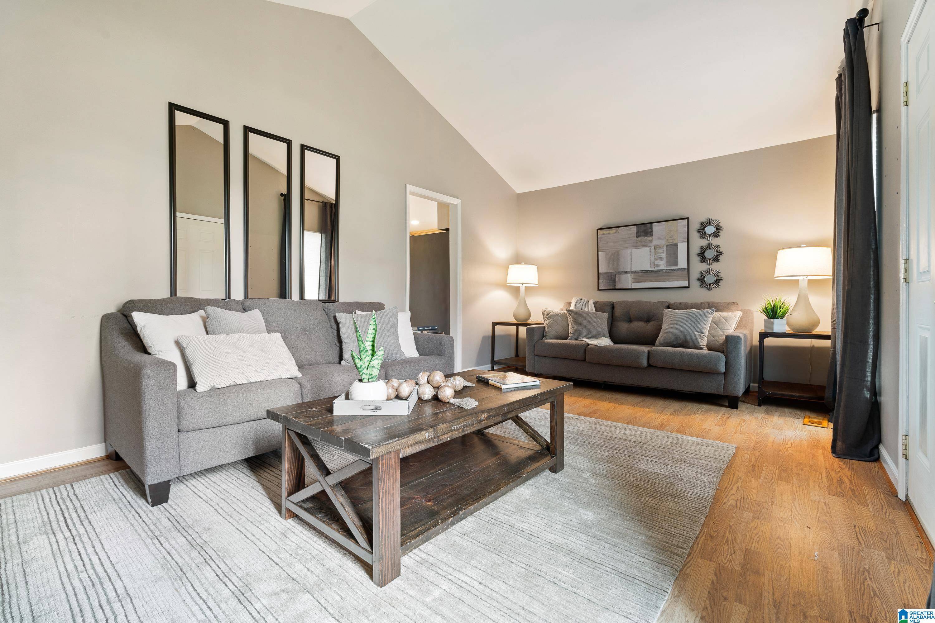 Vestavia Hills, AL 35223,3132 MIDLAND DRIVE