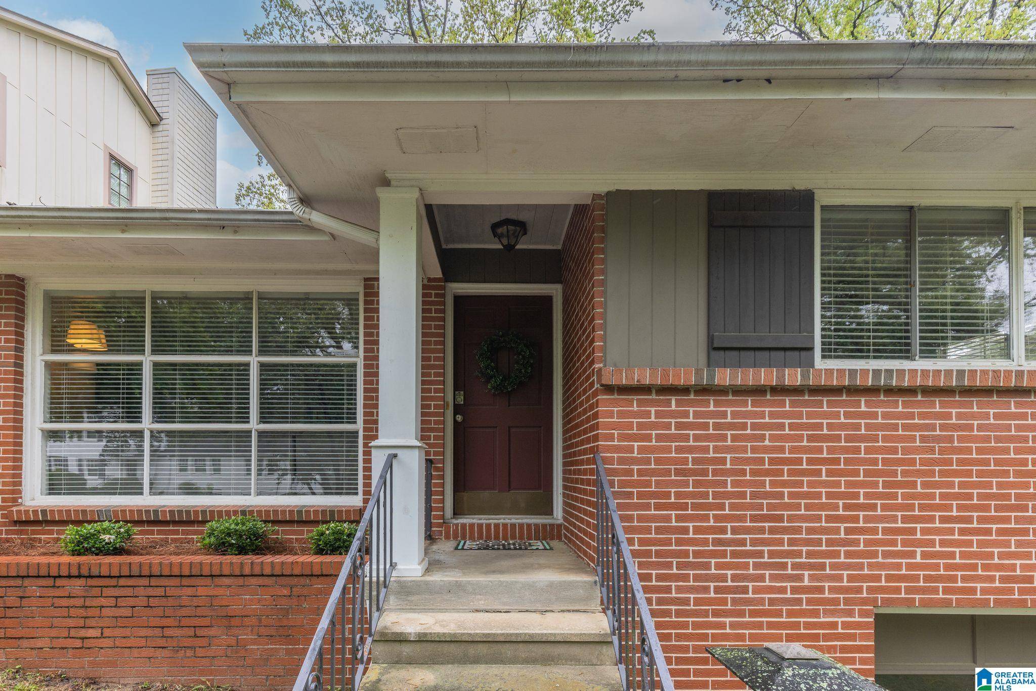 Homewood, AL 35209,1082 COLUMBIANA ROAD