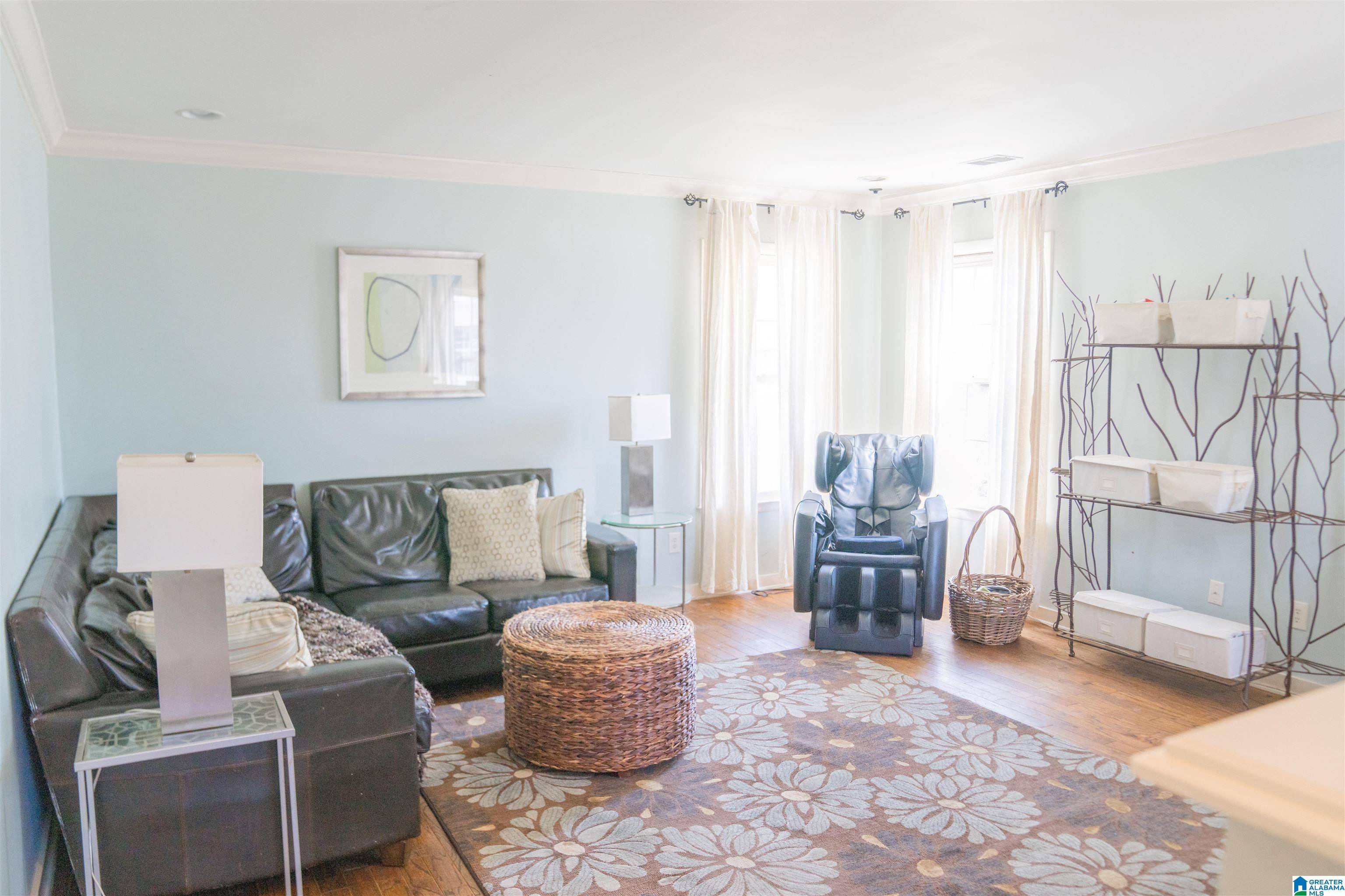 Vestavia Hills, AL 35216,2208 ROSEWOOD DRIVE