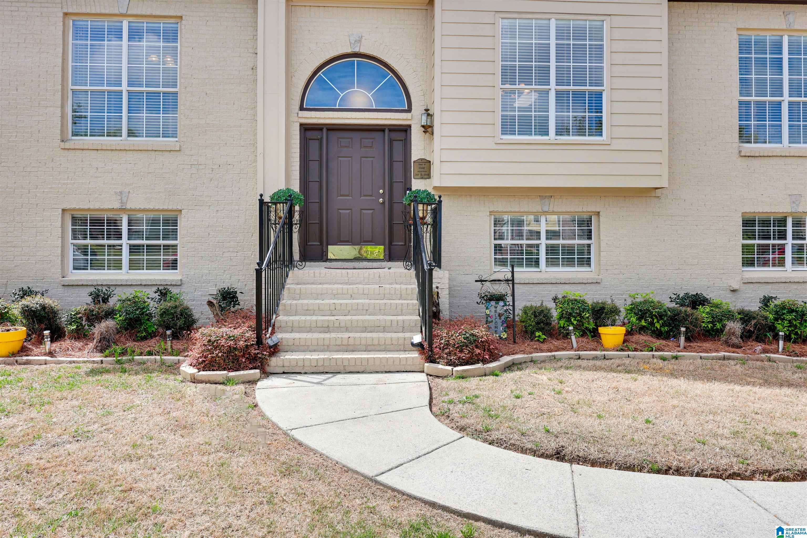 Trussville, AL 35173,3197 TRACE CIRCLE