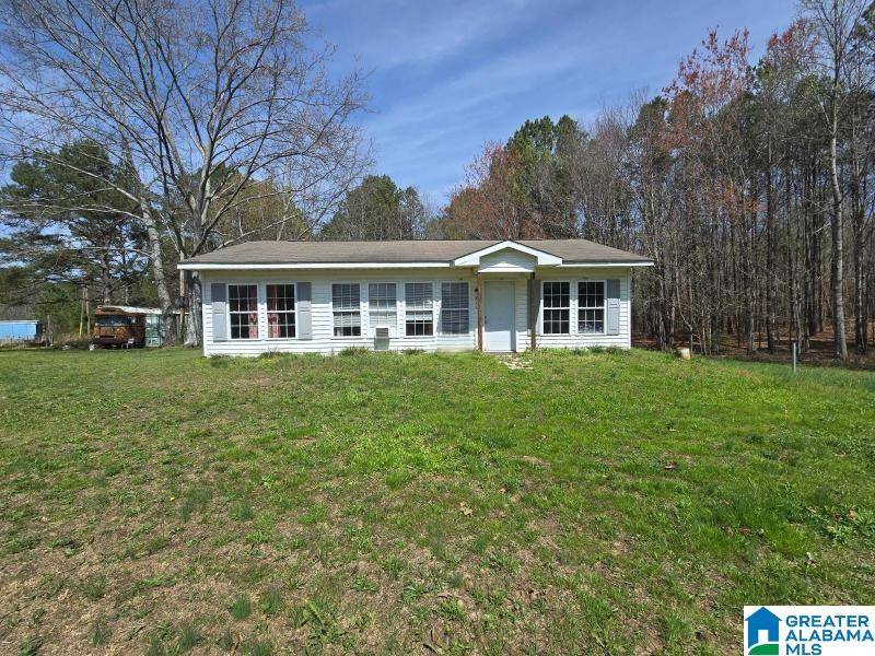 Henagar, AL 35978,228 HICKORY LANE