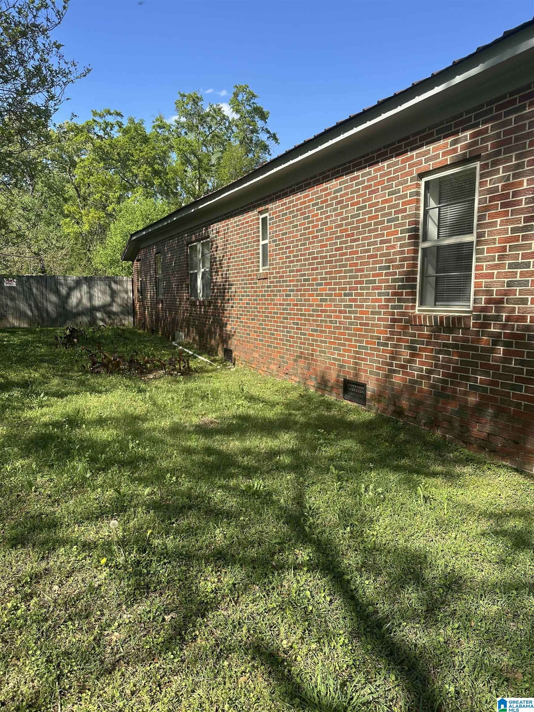 Sylacauga, AL 35150,200 SHAW LANE
