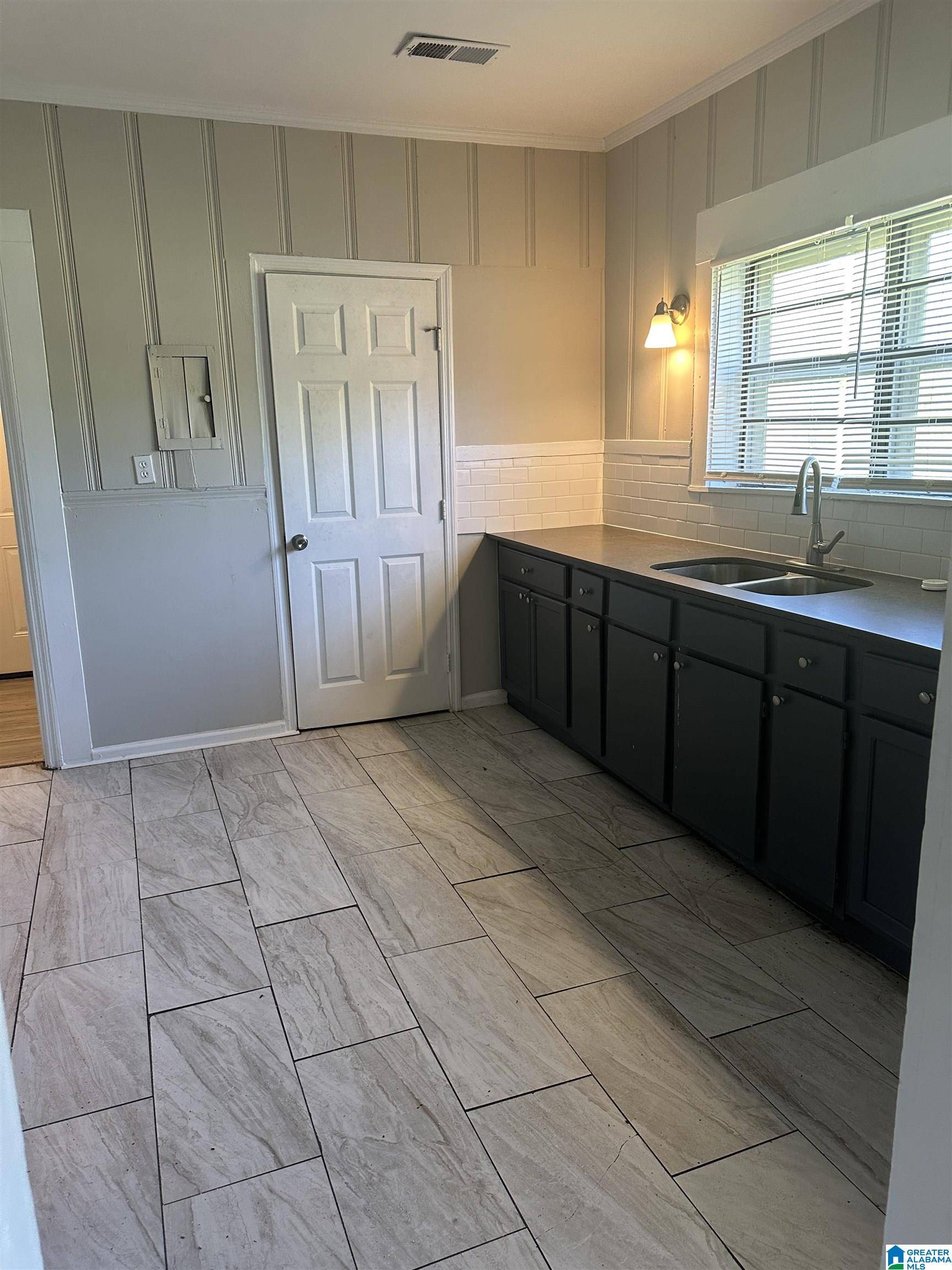 Sylacauga, AL 35150,200 SHAW LANE