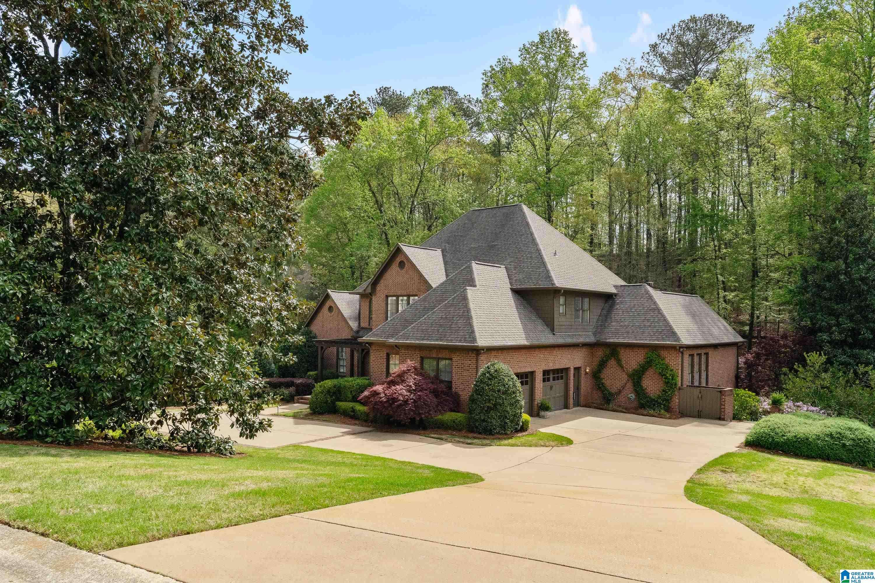 Vestavia Hills, AL 35243,2413 ALTARIDGE CIRCLE