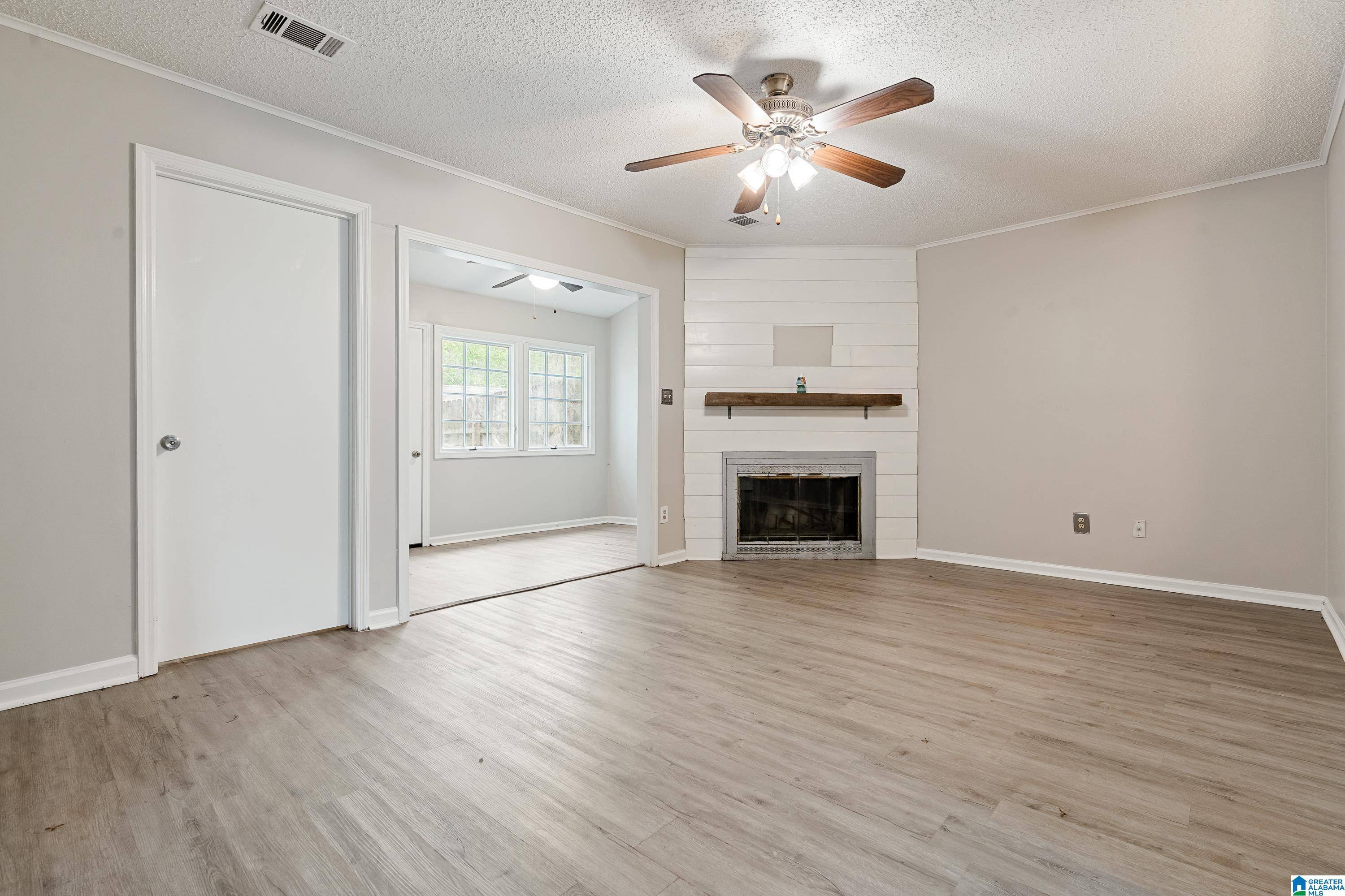 Alabaster, AL 35007,1312 APPLEGATE DRIVE