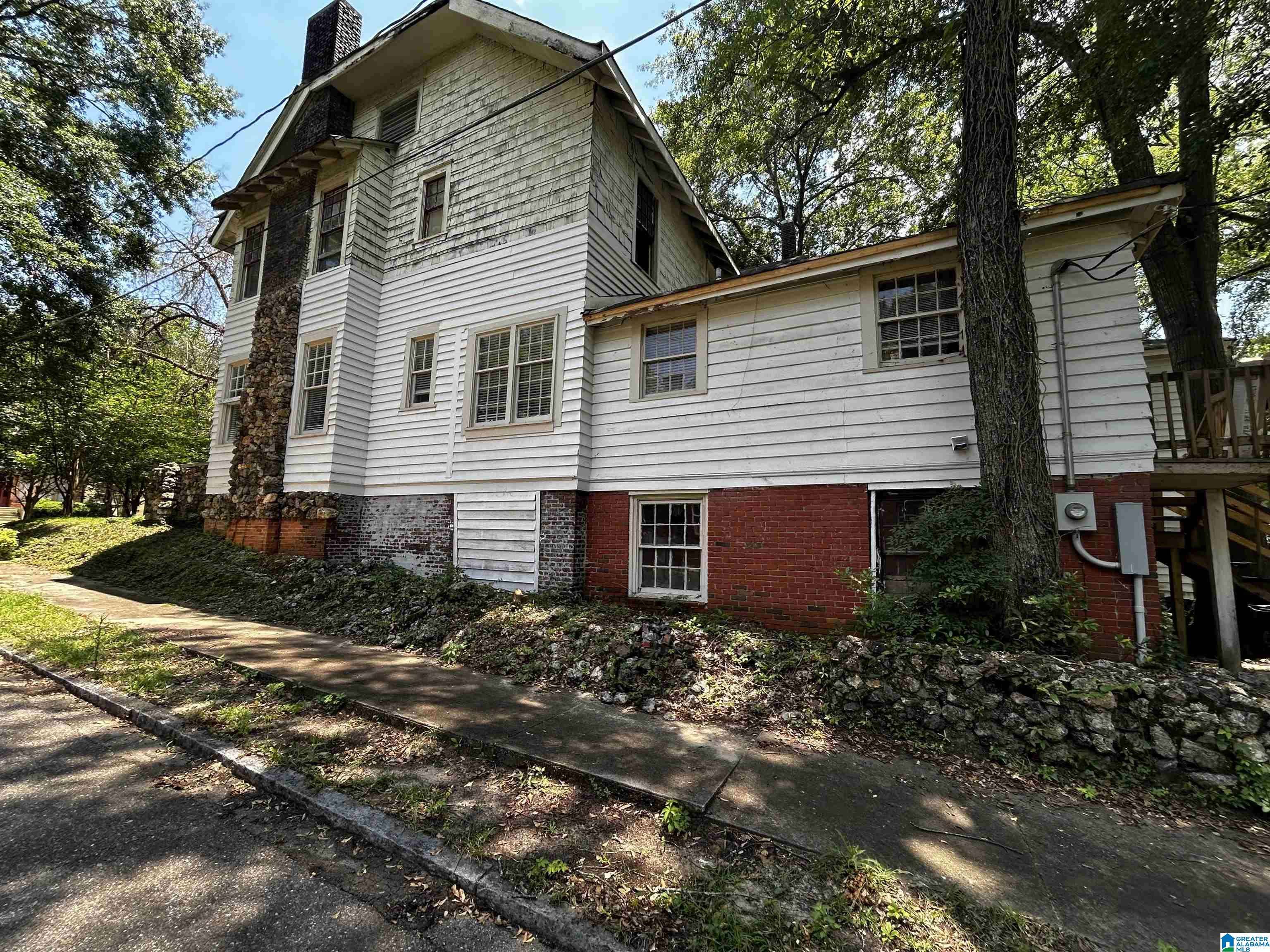 Montgomery, AL 36104,1302 S PERRY STREET