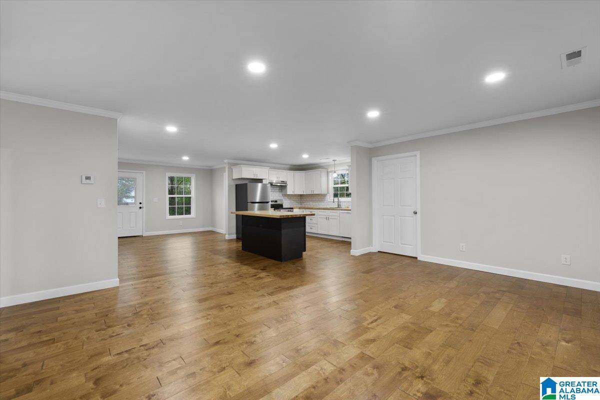 Locust Fork, AL 35097,4515 COUNTY ROAD 13