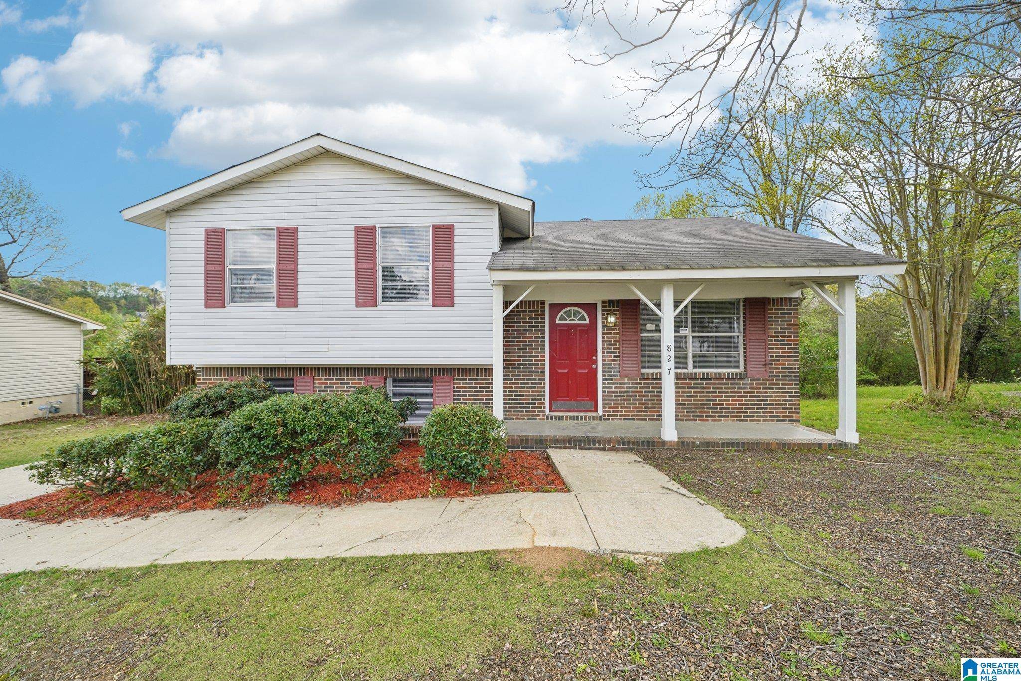 Center Point, AL 35215,827 COUNTRY VIEW DRIVE