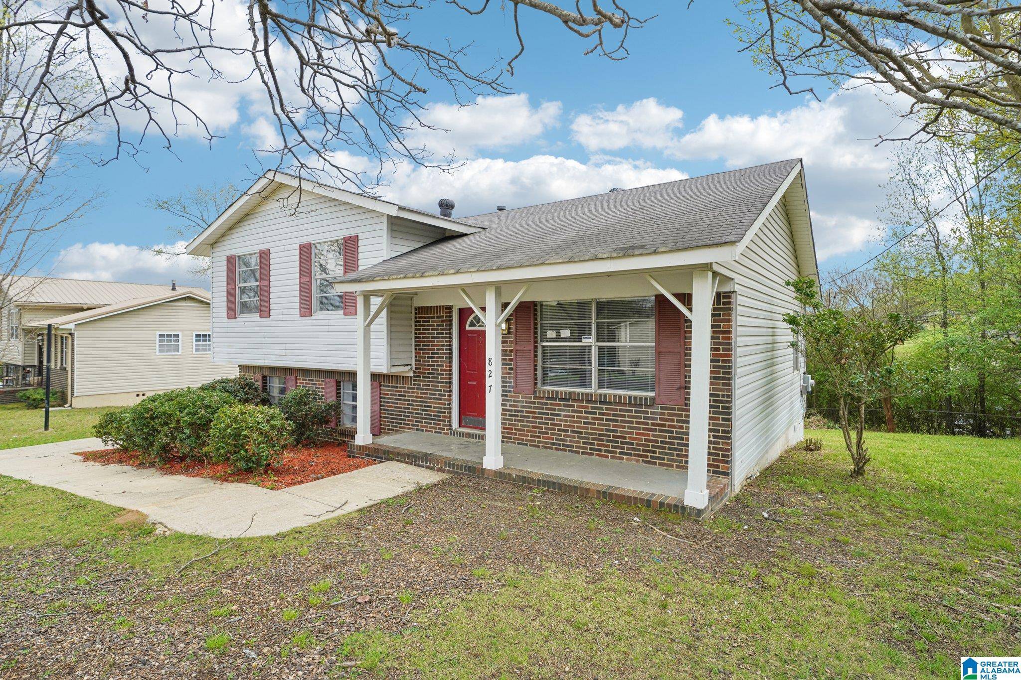 Center Point, AL 35215,827 COUNTRY VIEW DRIVE