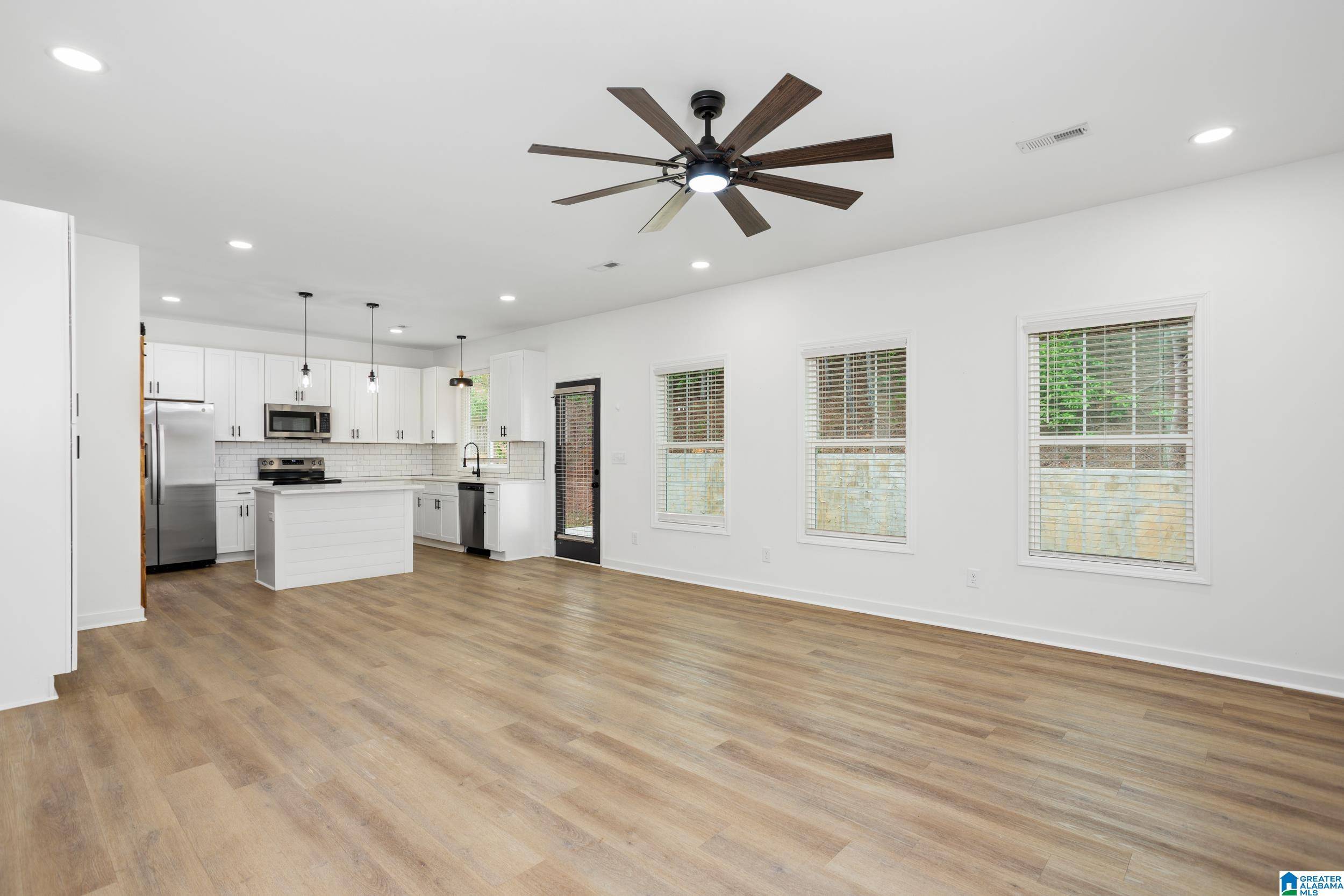 Oxford, AL 36203,134 LINDY LANE