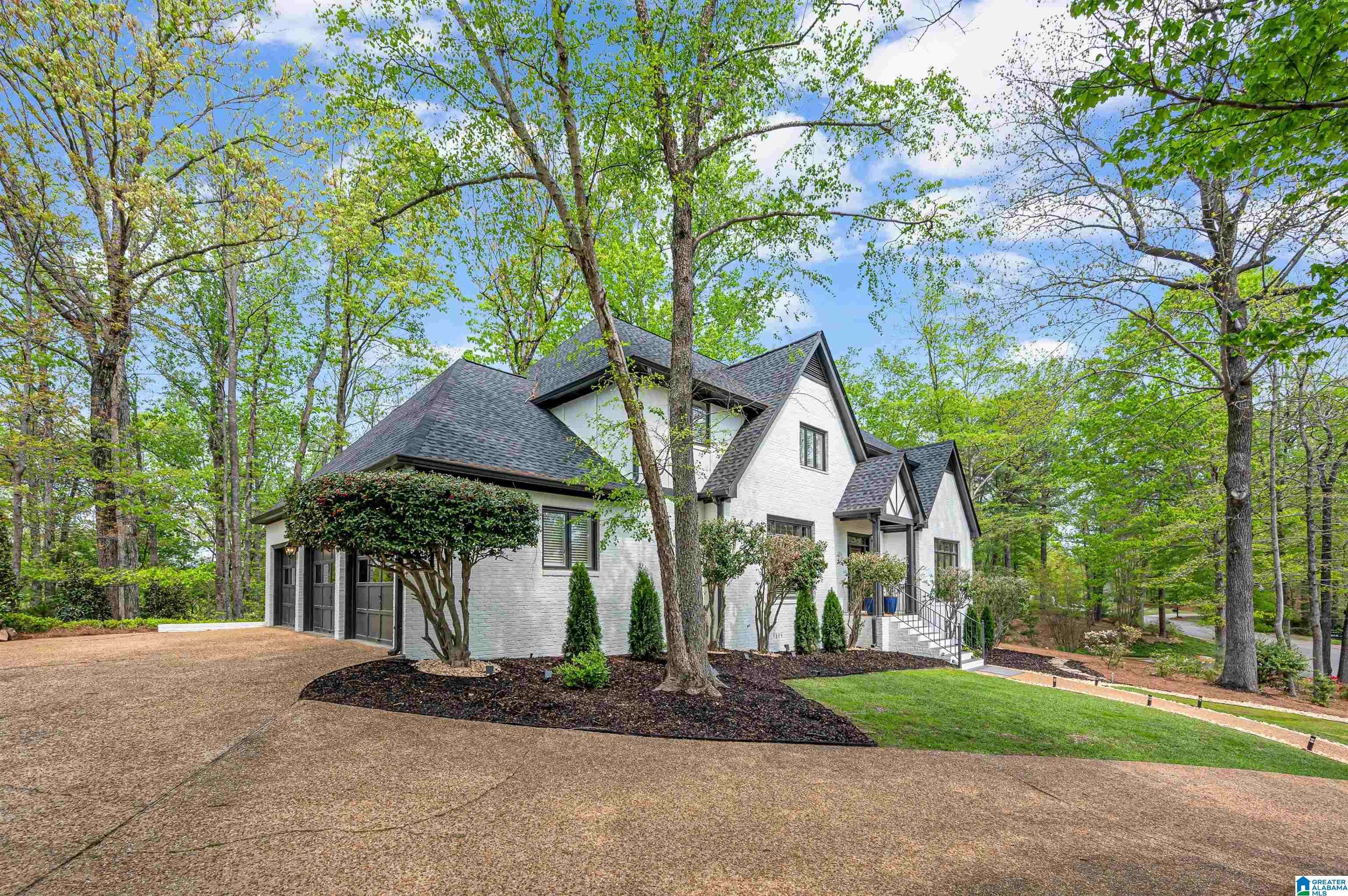 Hoover, AL 35244,1123 LAKE FOREST CIRCLE
