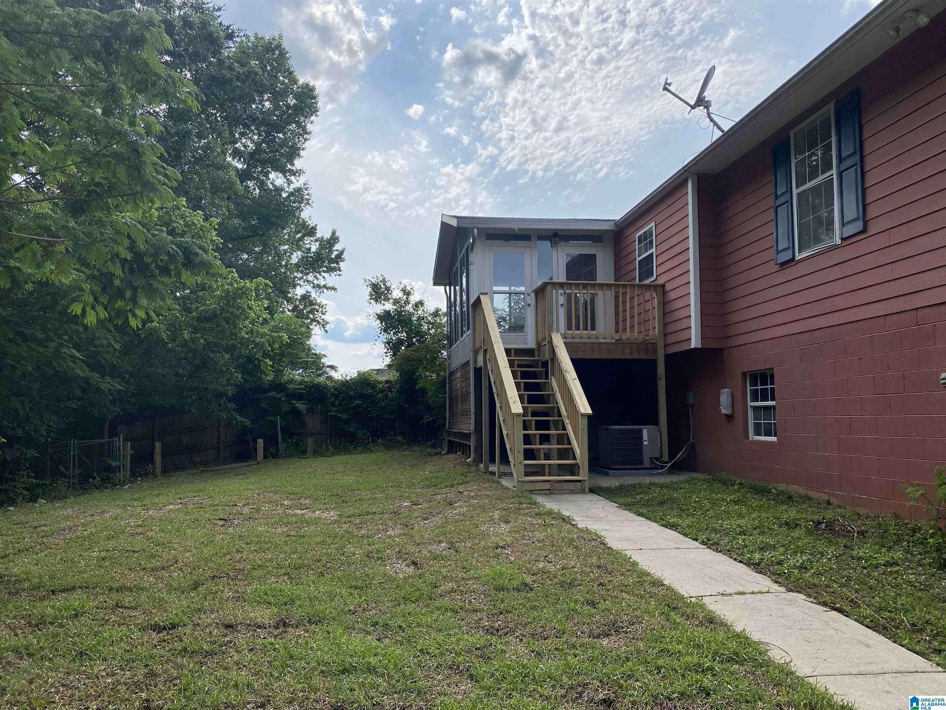 Birmingham, AL 35215,285 MARTIN DRIVE
