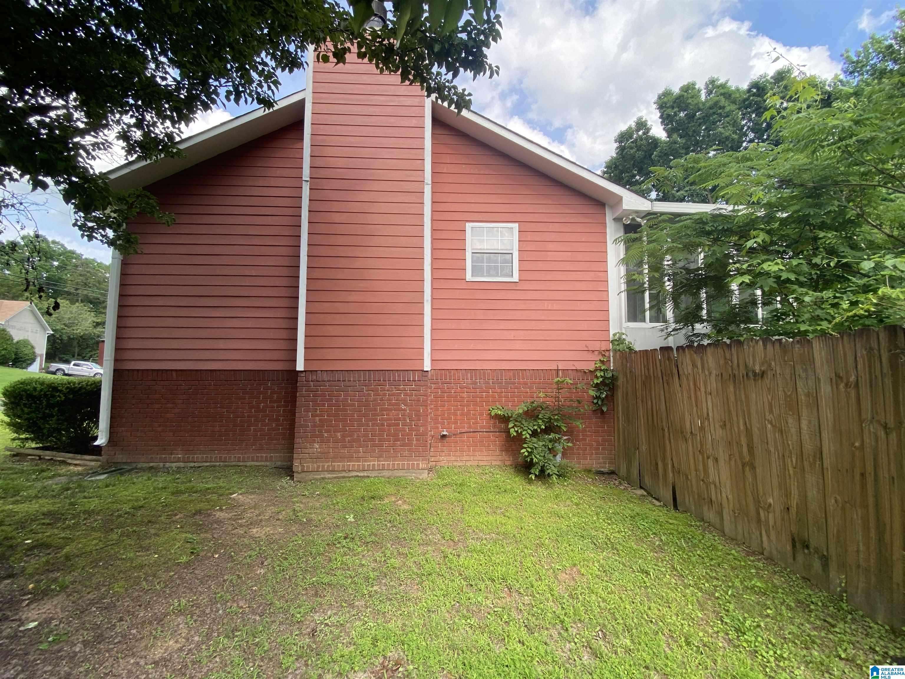 Birmingham, AL 35215,285 MARTIN DRIVE