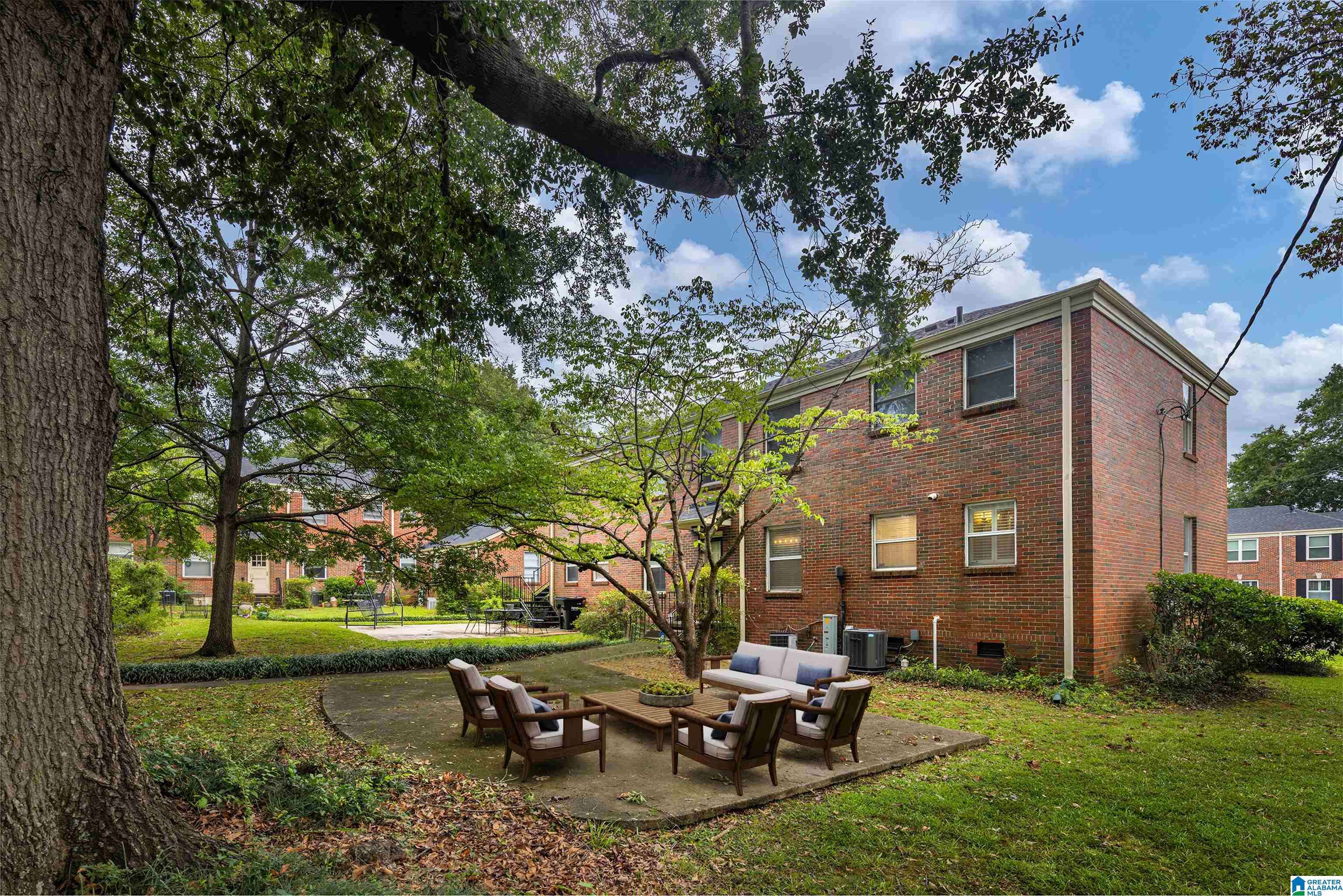 Mountain Brook, AL 35223,2504 MOUNTAIN BROOK CIRCLE #A