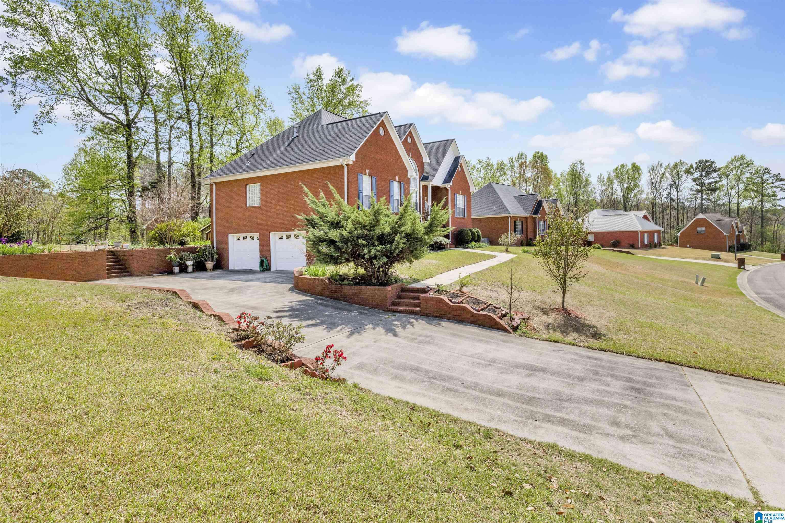Gardendale, AL 35071,1515 CLOVER AVENUE