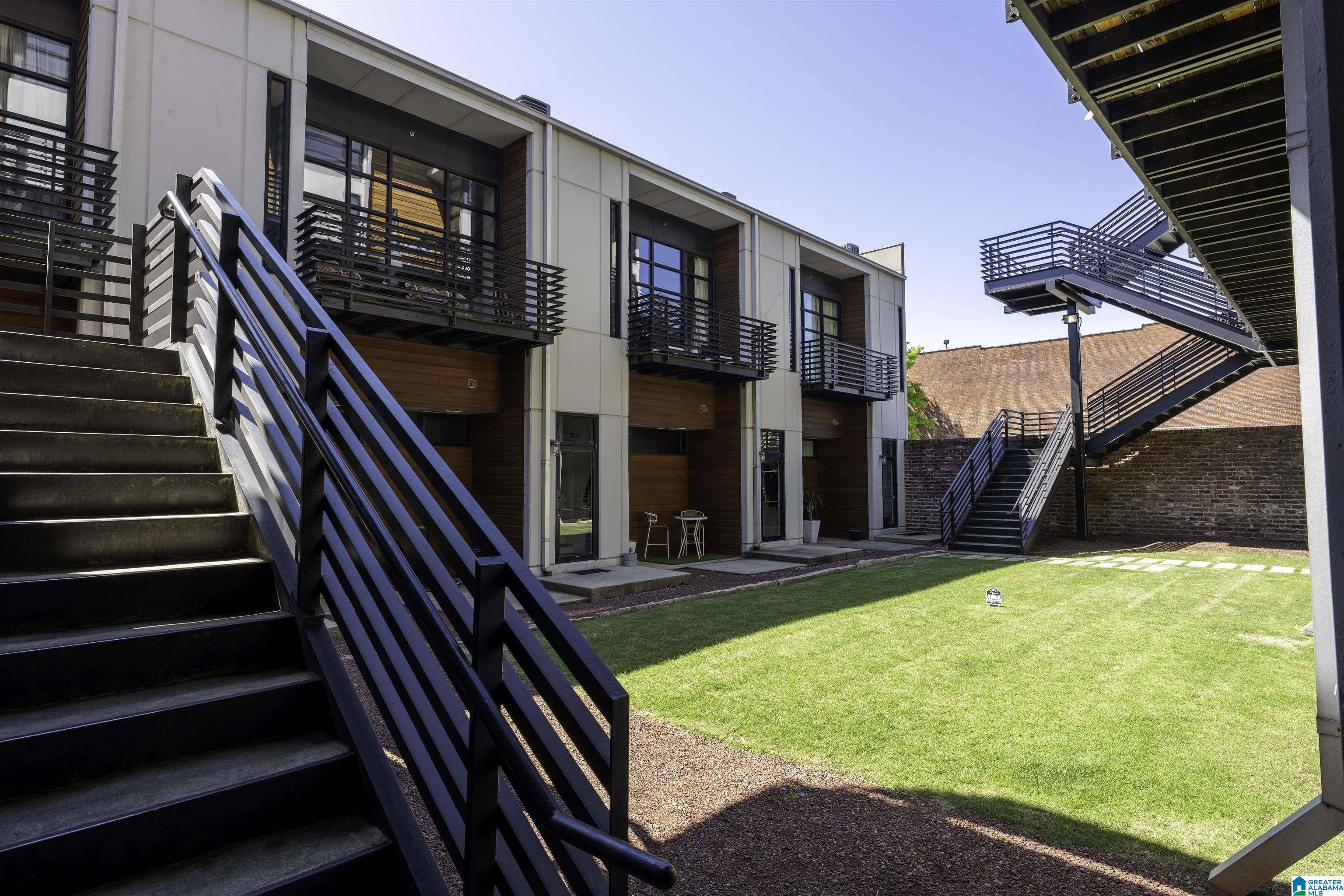 Birmingham, AL 35233,2226 1ST AVENUE S #207