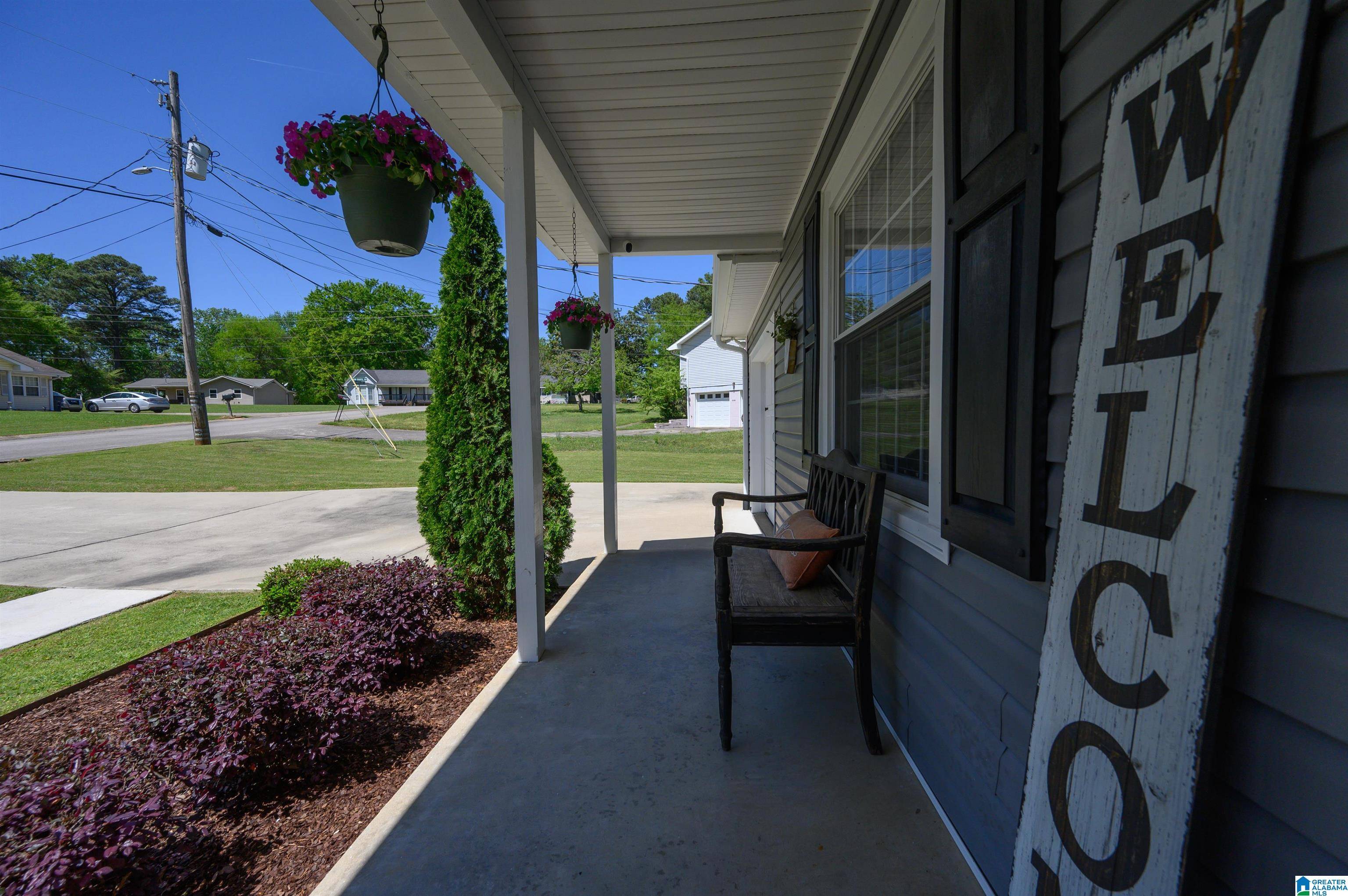Gardendale, AL 35071,6359 SPRING HOLLOW ROAD