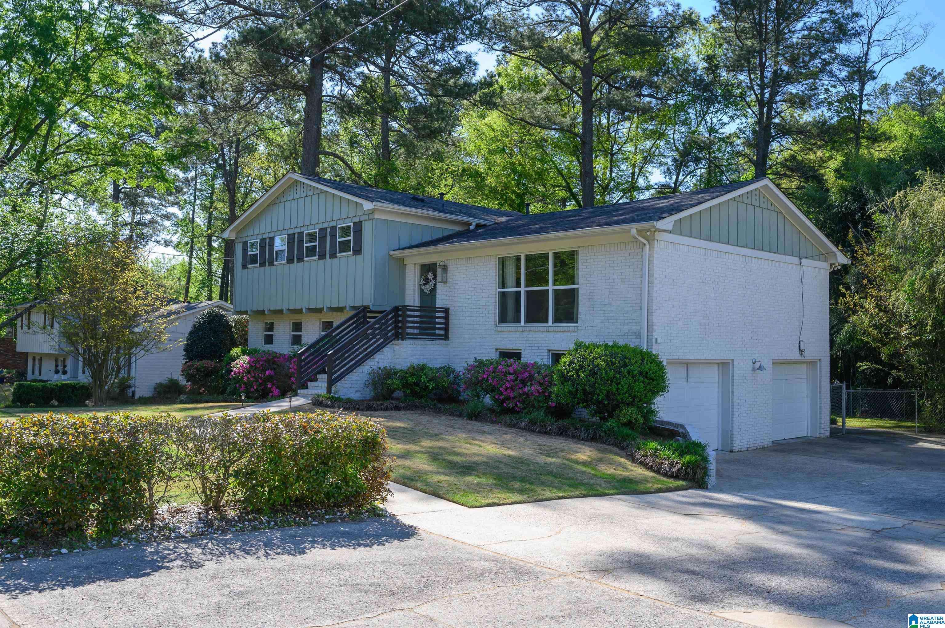 Vestavia Hills, AL 35216,3260 WISTERIA DRIVE