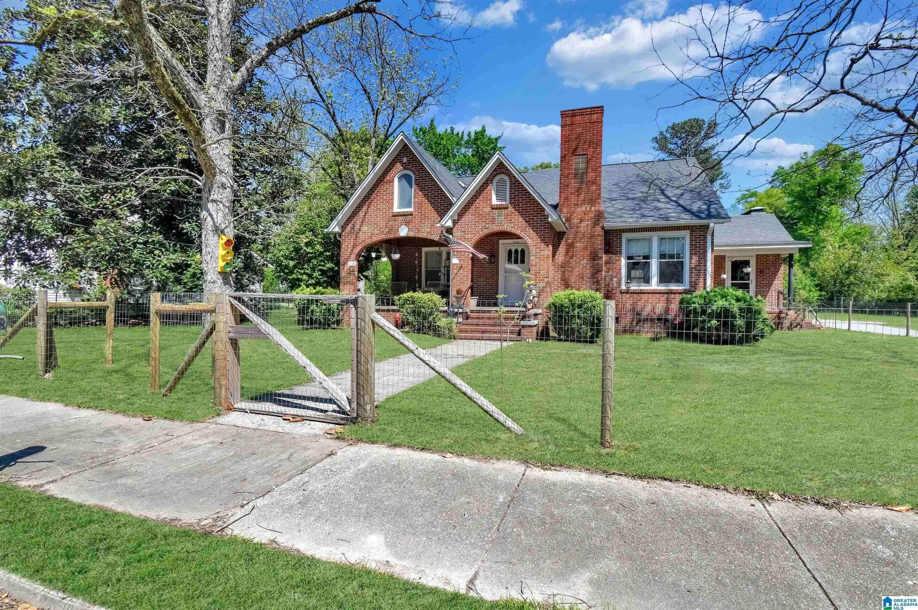 Clanton, AL 35045,1102 5TH AVENUE NORTH