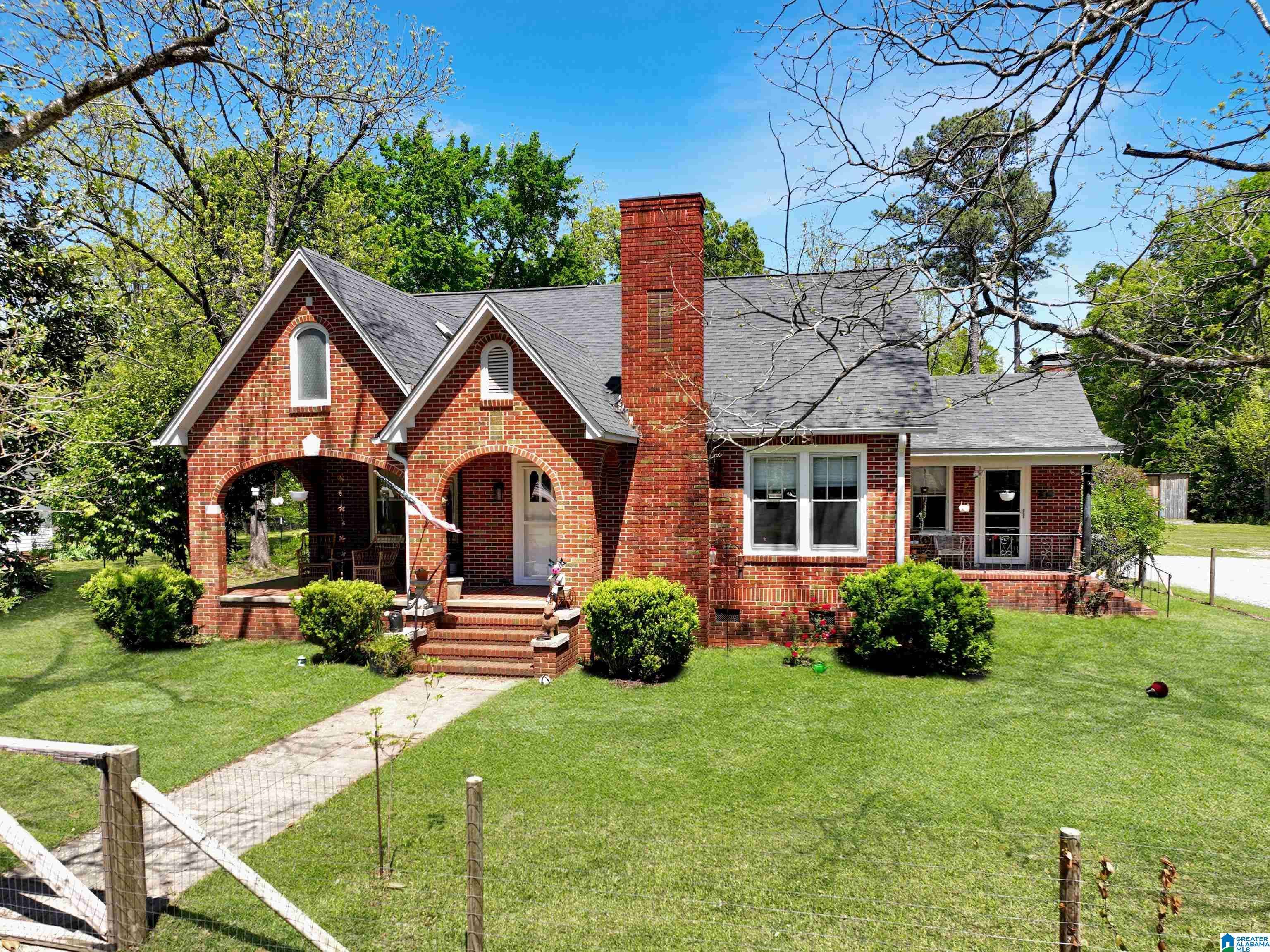 Clanton, AL 35045,1102 5TH AVENUE NORTH