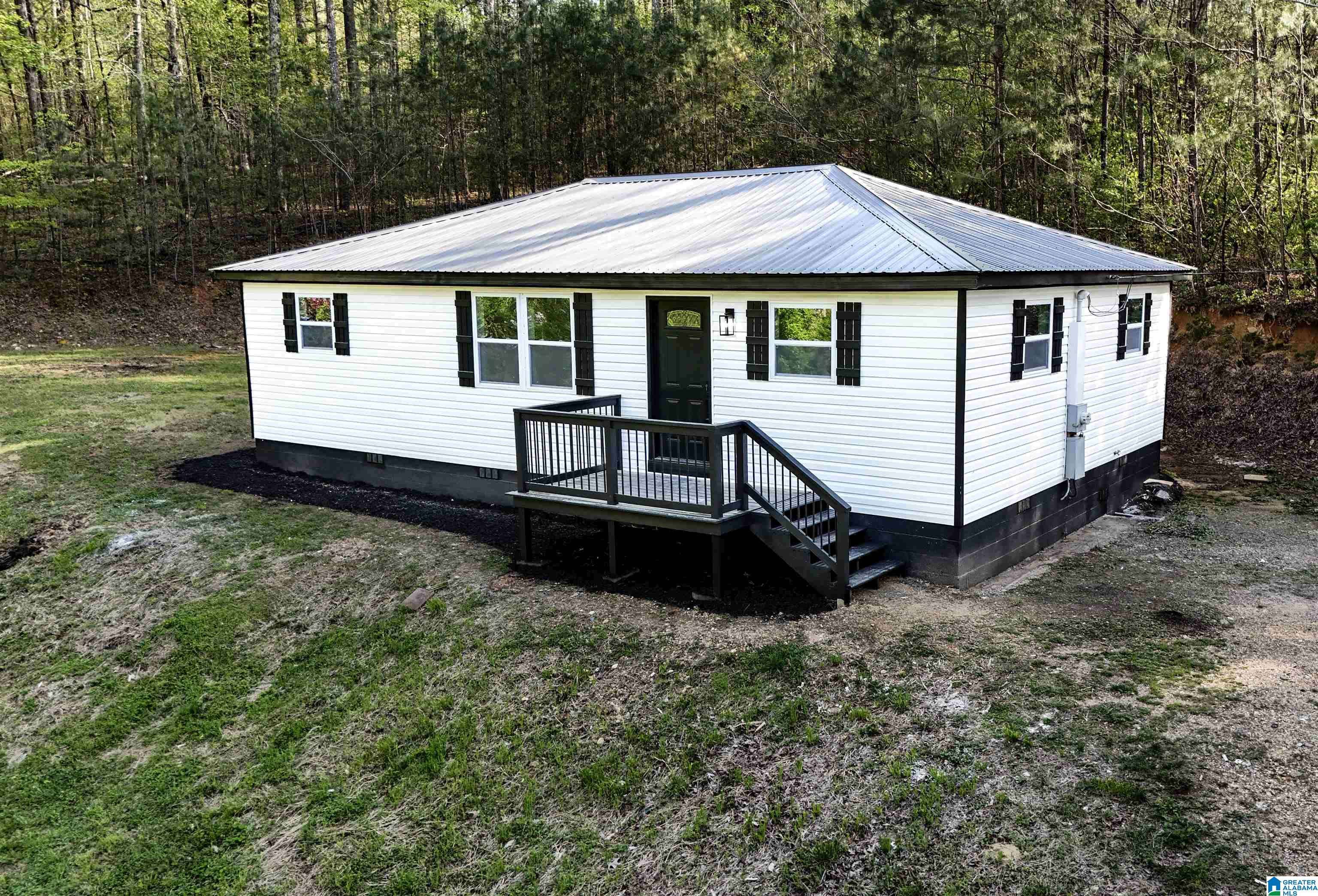 Oneonta, AL 35121,120 PINE HILL DRIVE