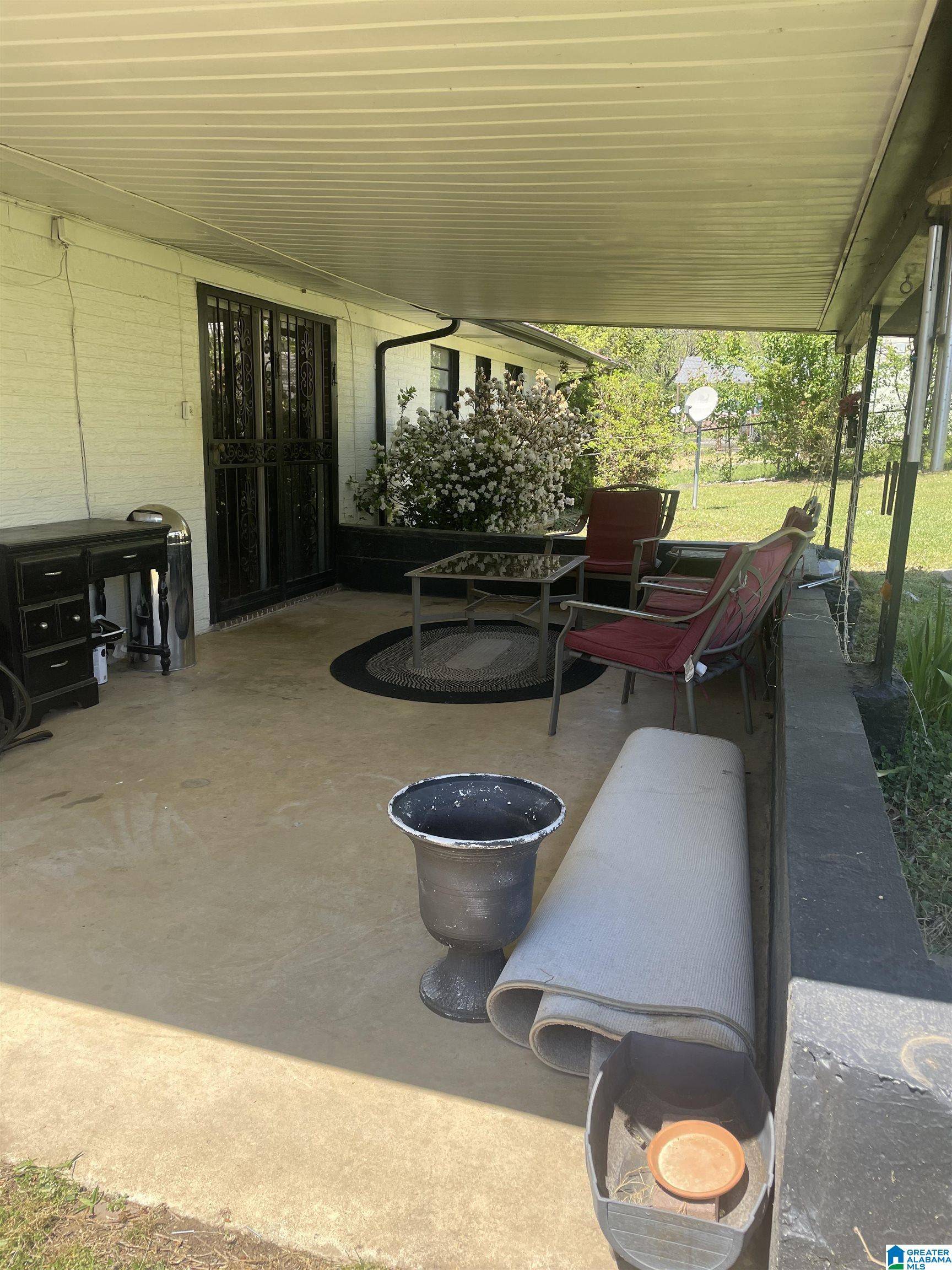 Pleasant Grove, AL 35127,509 10TH AVENUE