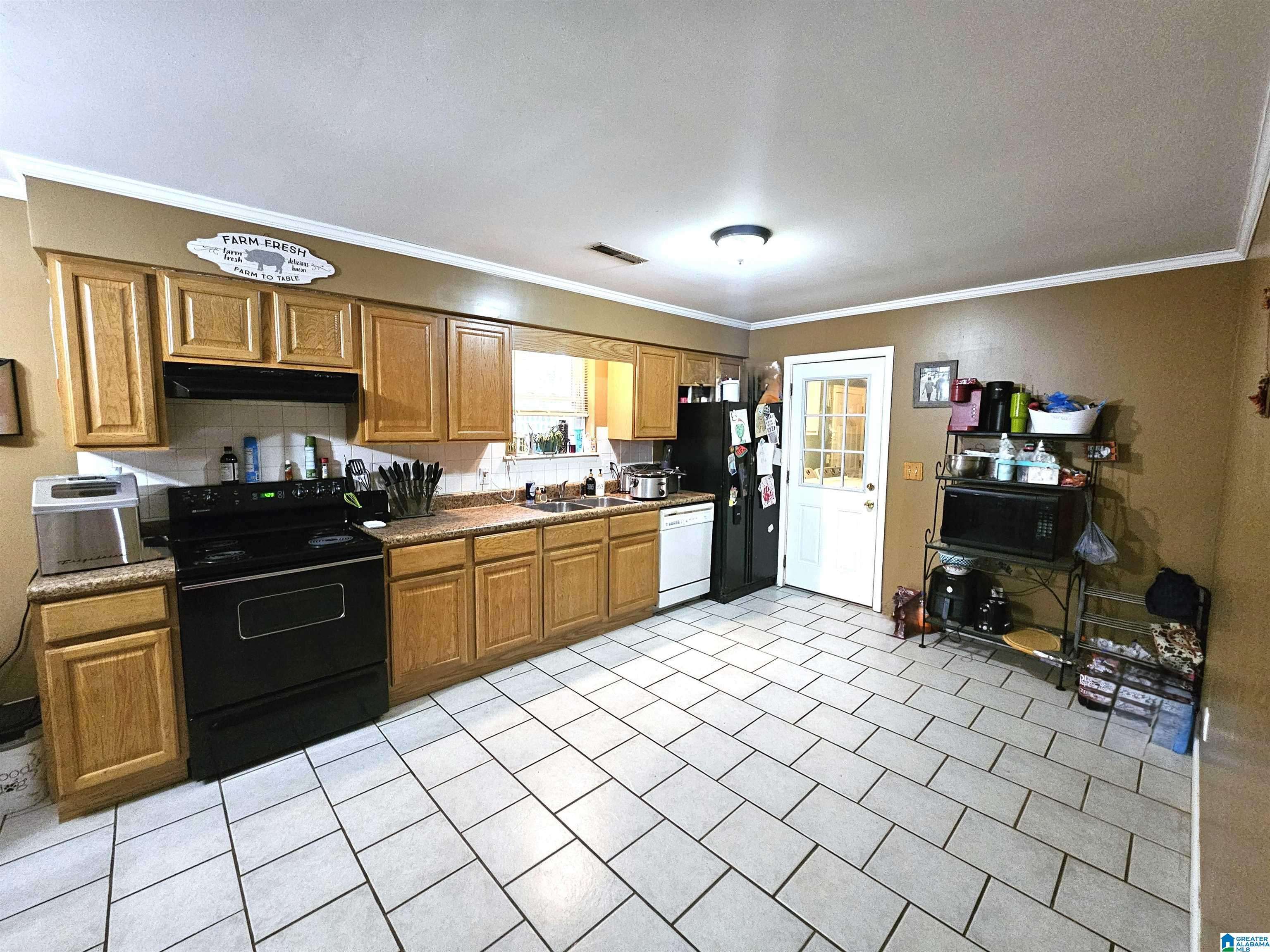 Pell City, AL 35125,200 ASHLEY DRIVE