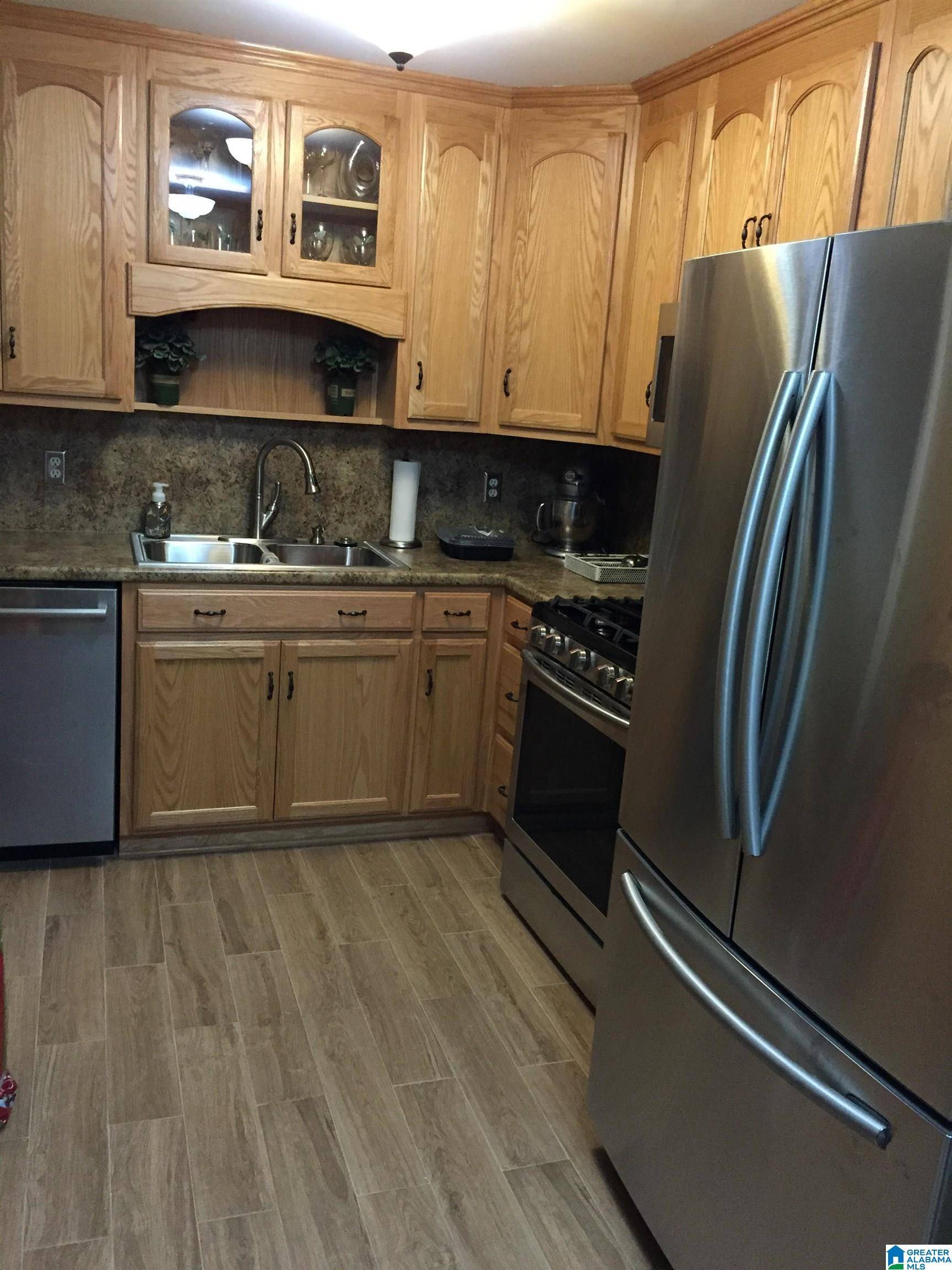 Birmingham, AL 35235,901 HAGWOOD ROAD