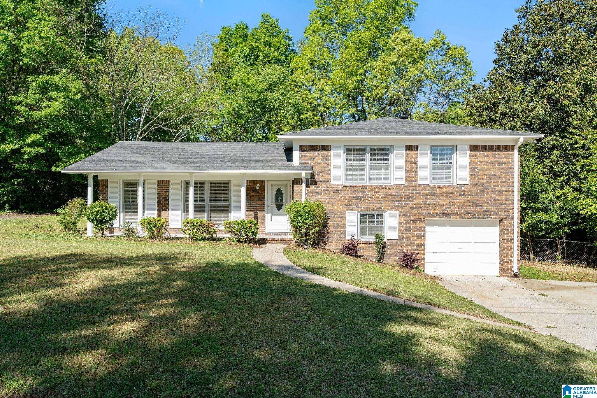 Birmingham, AL 35215,2832 2ND WAY NW