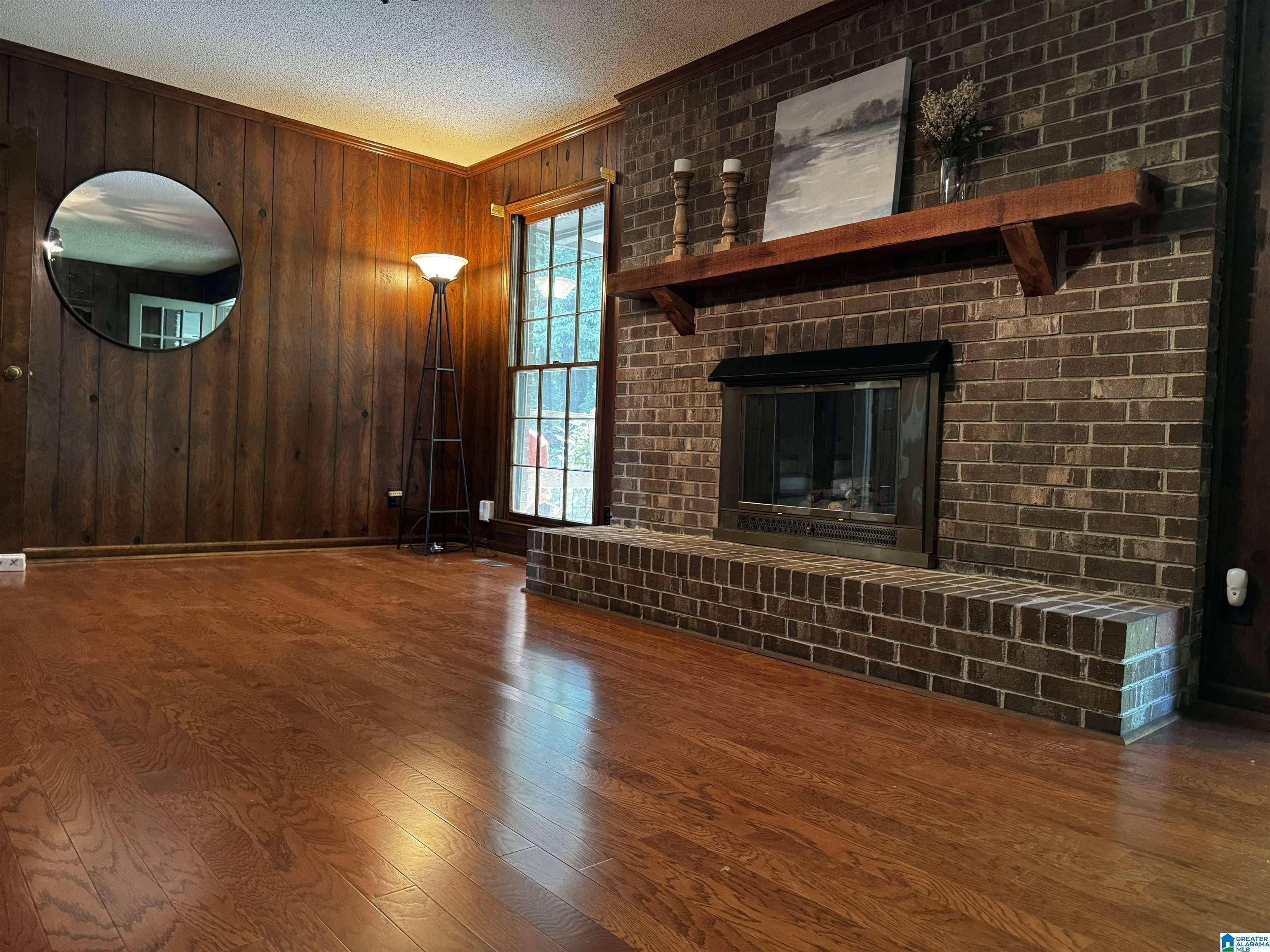 Anniston, AL 36207,232 DOUGLAS DRIVE