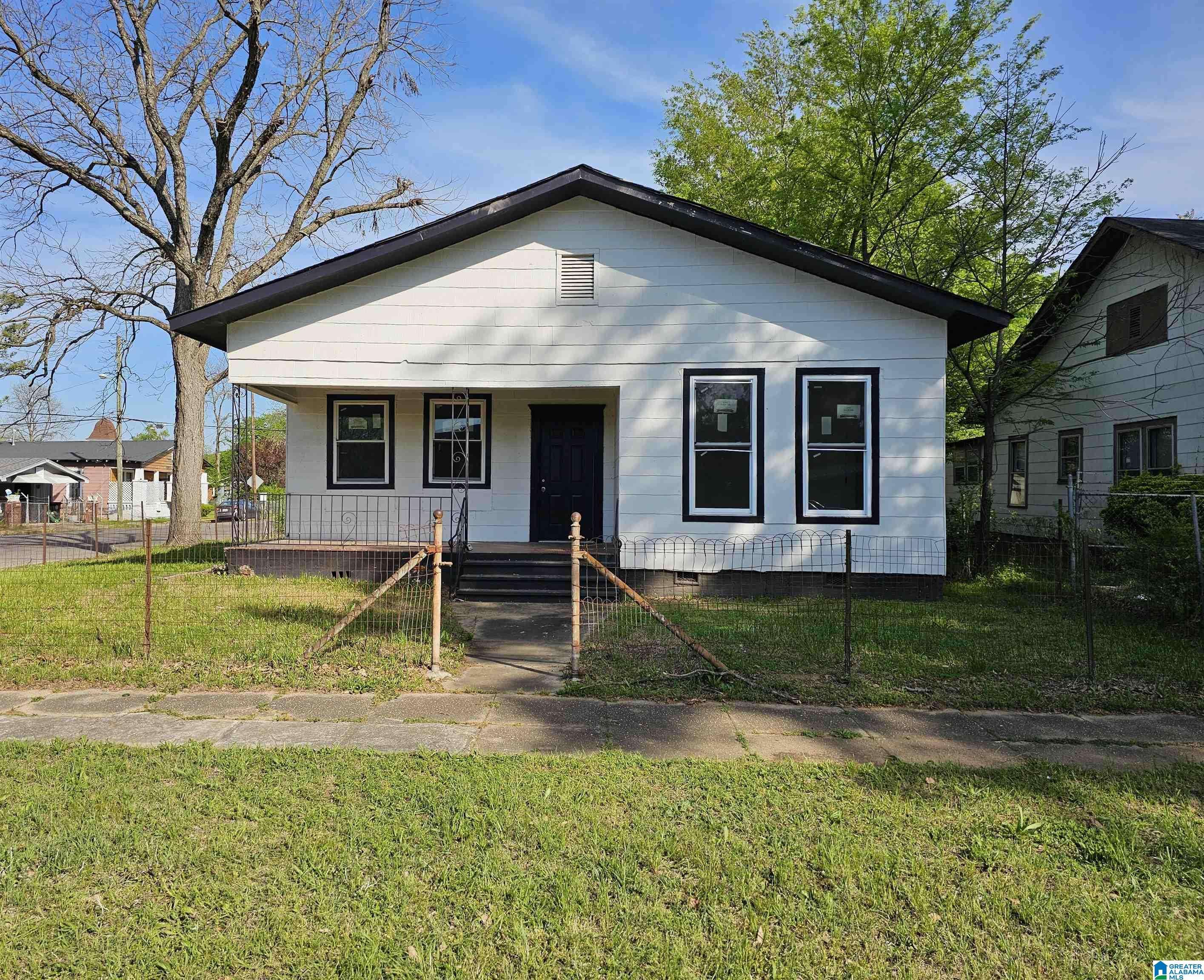 Birmingham, AL 35218,1701 AVENUE I
