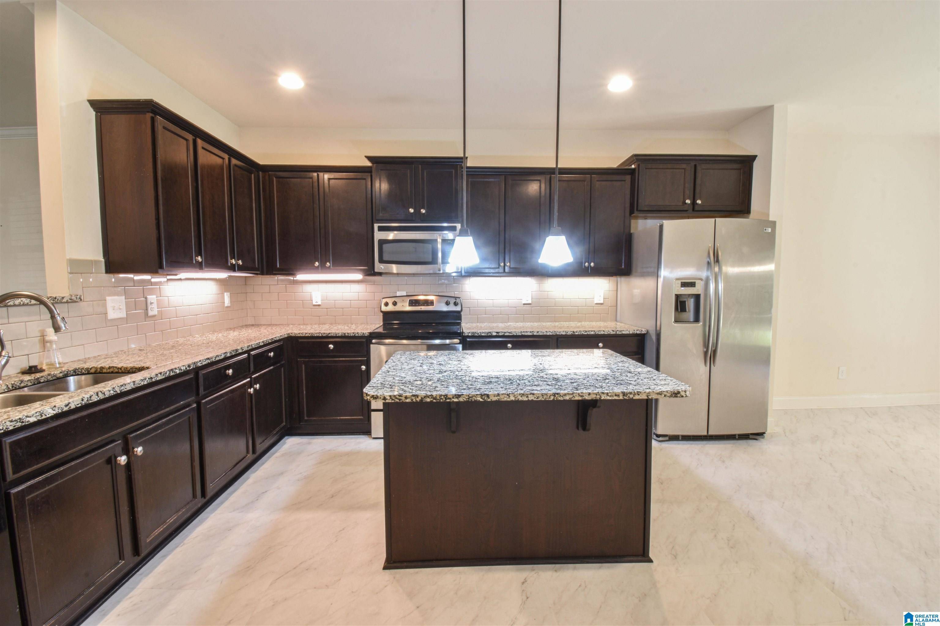 Tuscaloosa, AL 35406,9437 CRETE CIRCLE