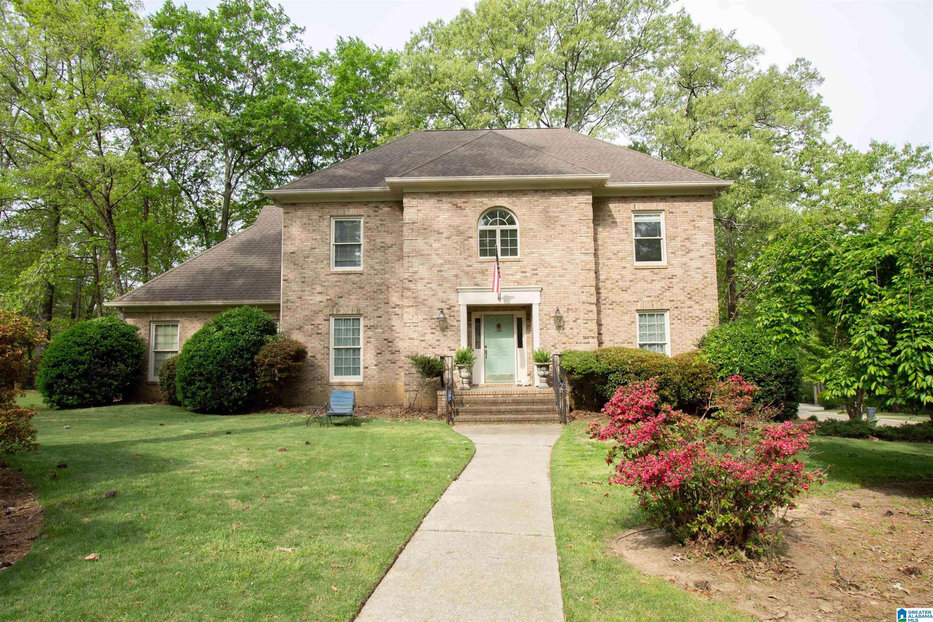 Vestavia Hills, AL 35243,3416 CREEKWOOD DRIVE
