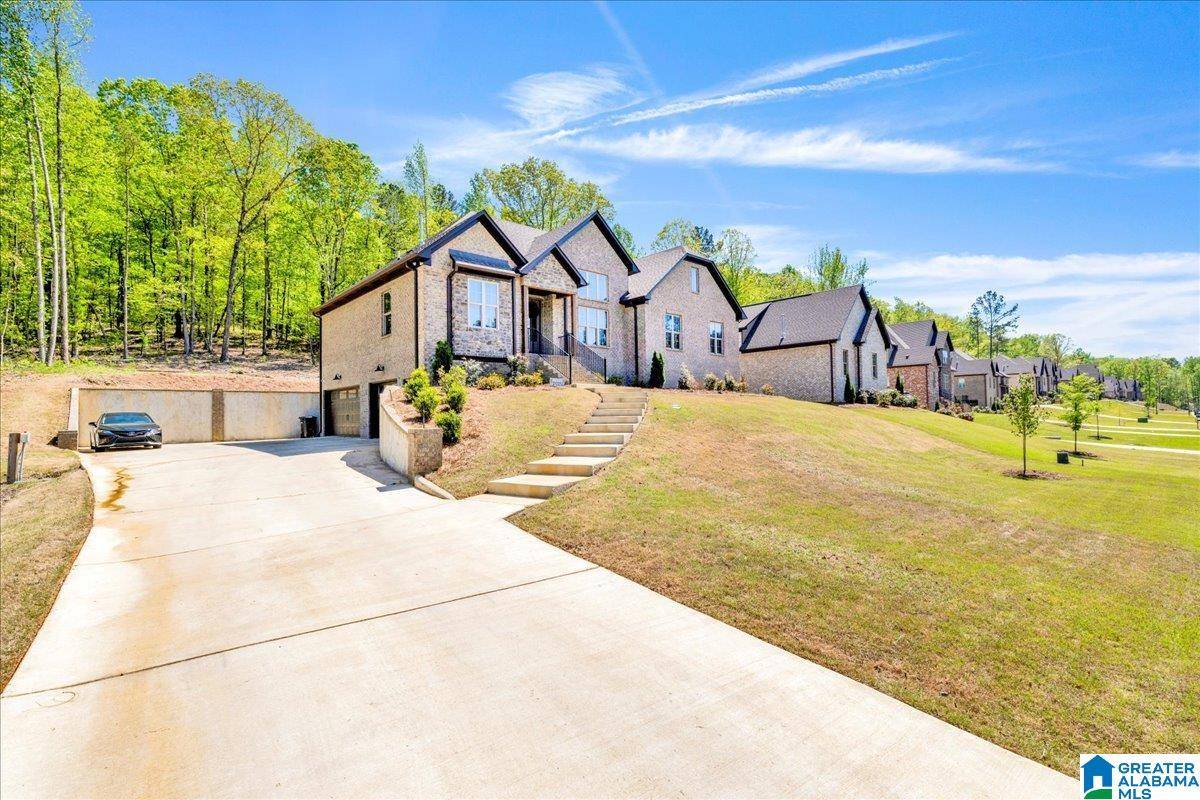 Pelham, AL 35124,2092 GREY OAKS TERRACE