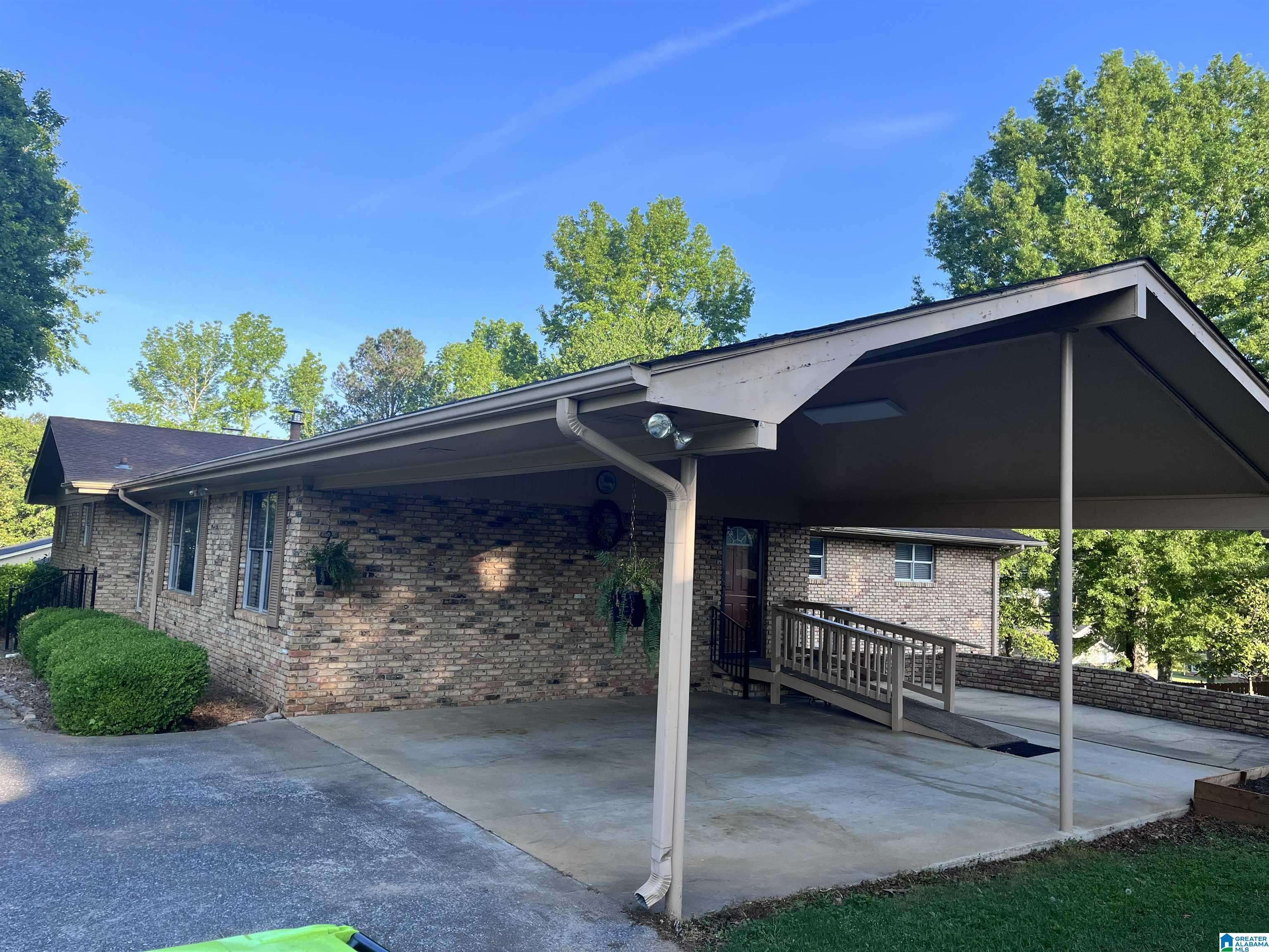 Sylacauga, AL 35151,1002 KINGSTON DRIVE