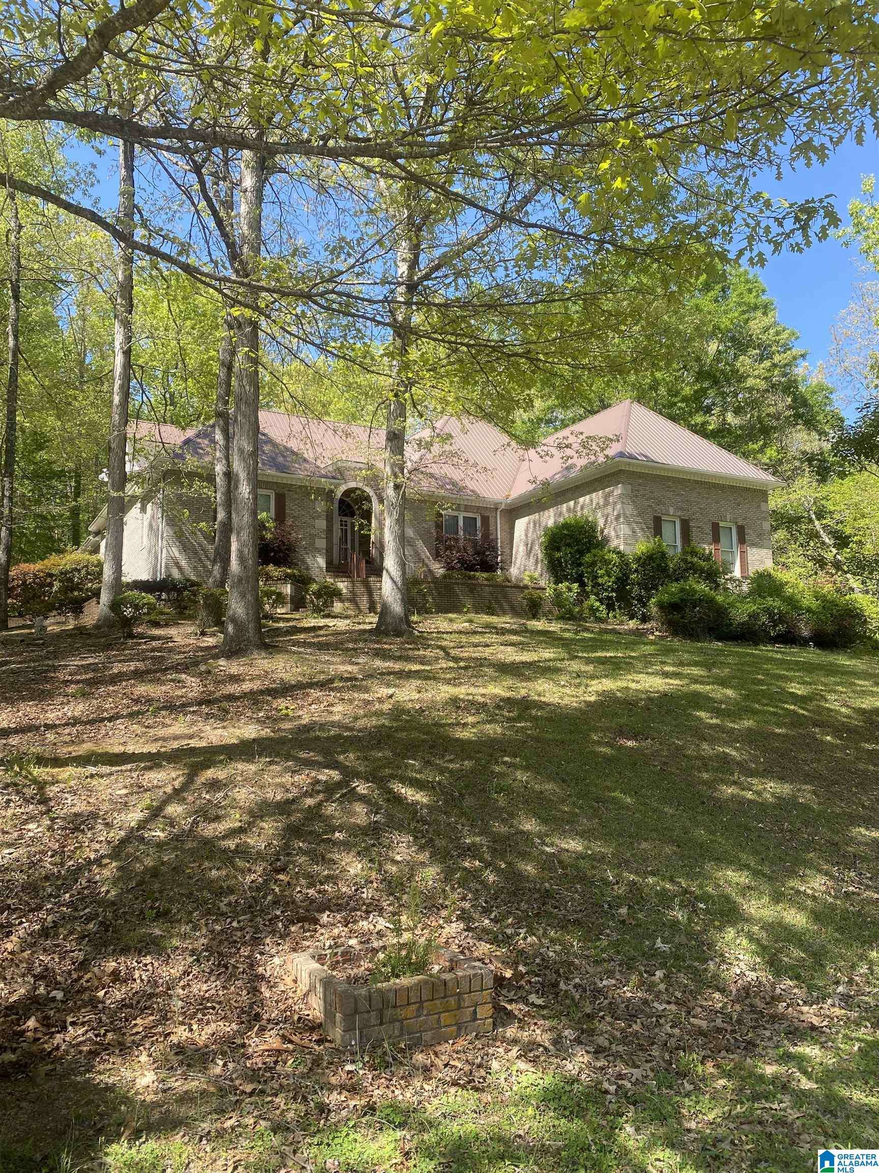 Trussville, AL 35173,8054 NORTH LAKE DRIVE