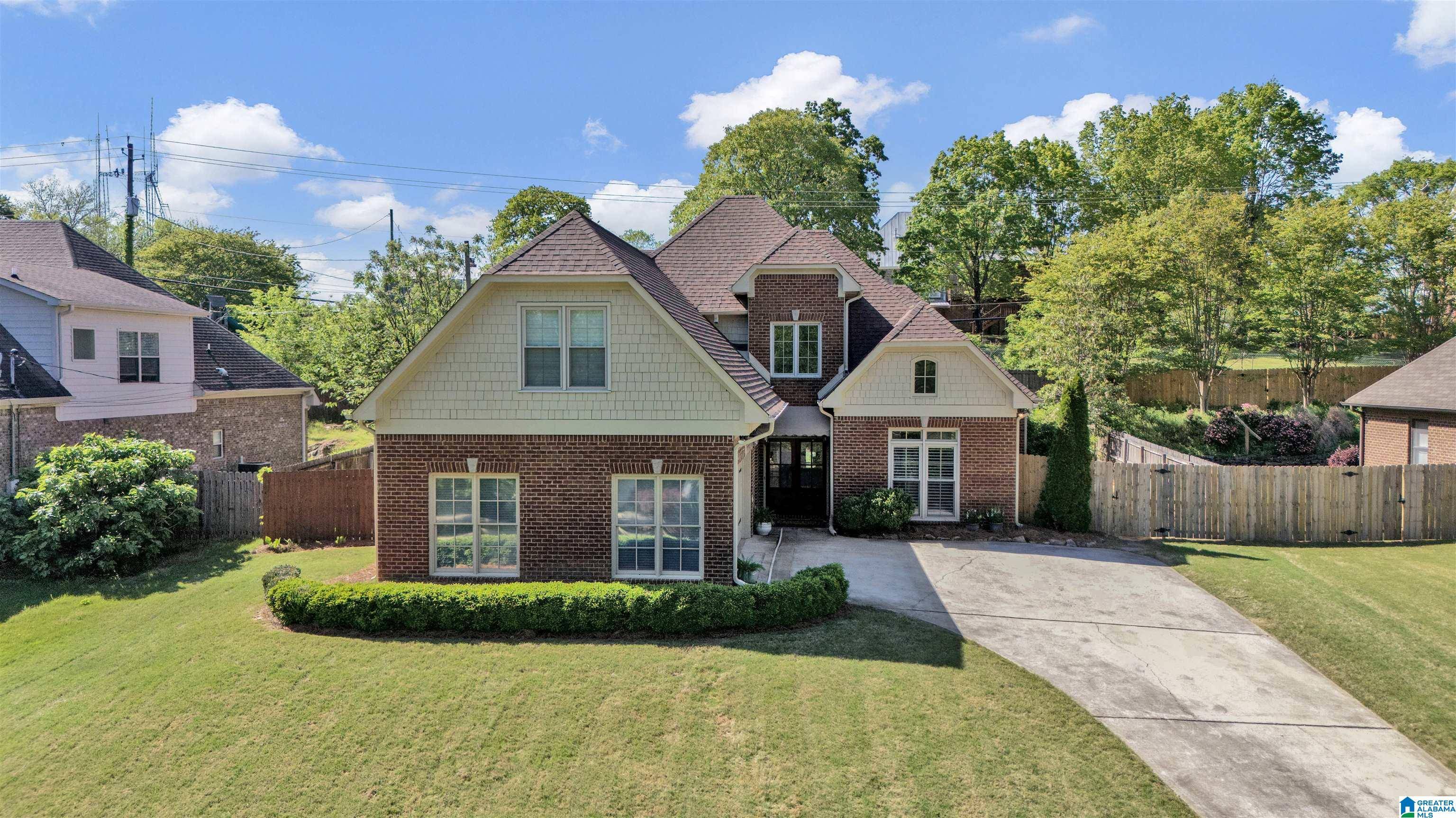 Hoover, AL 35226,712 VALLEY STREET