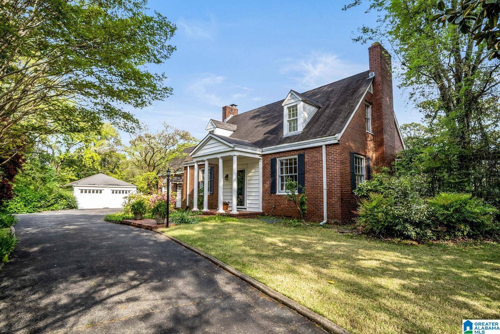 Vestavia Hills, AL 35243,4537 DOLLY RIDGE ROAD