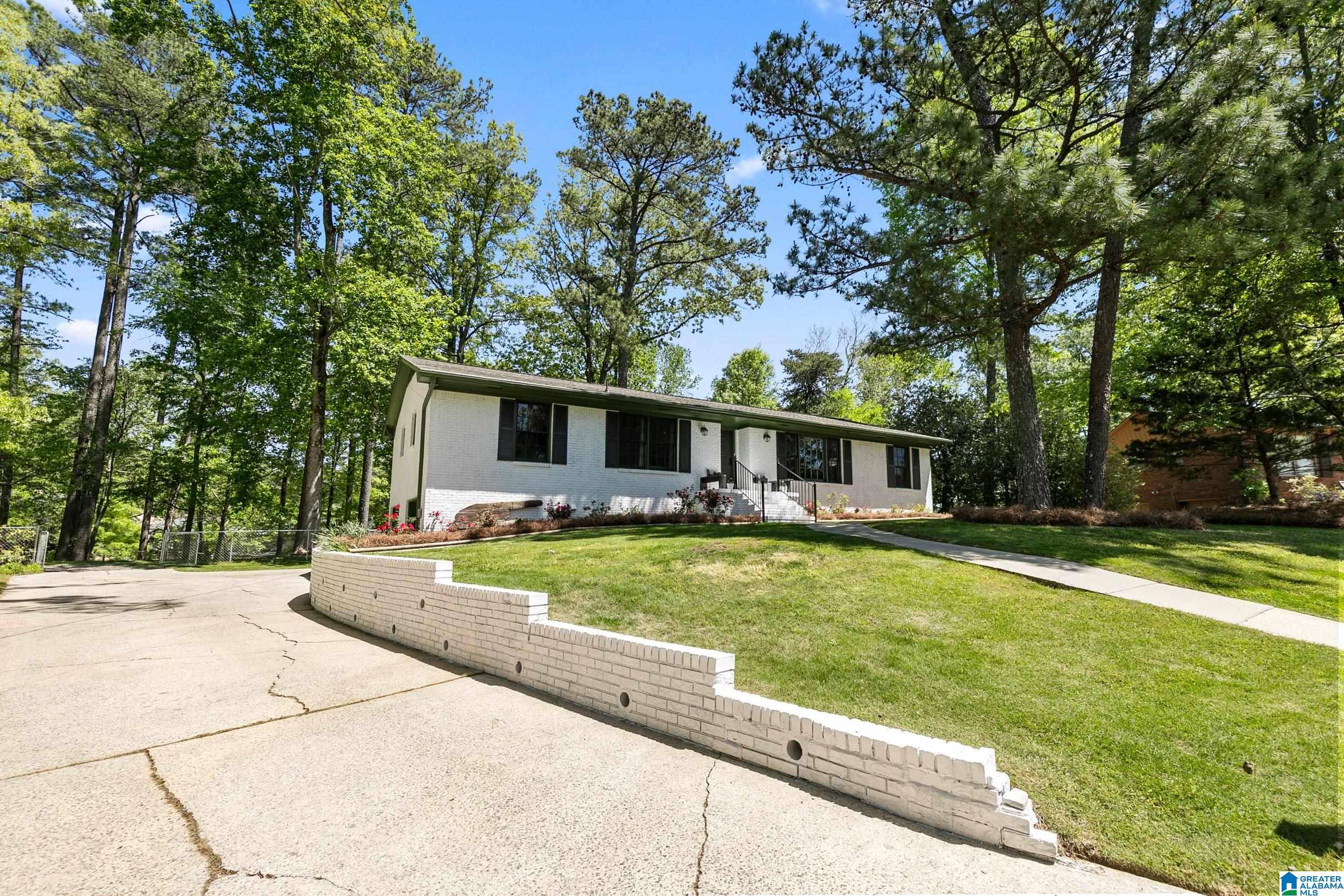 Hoover, AL 35226,1130 CAMELOT CIRCLE