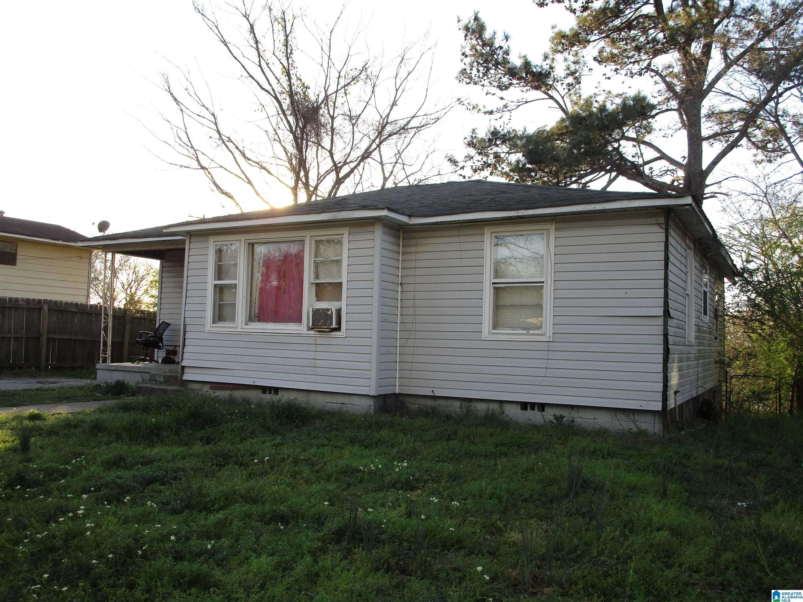 Bessemer, AL 35020,912 AVENUE I