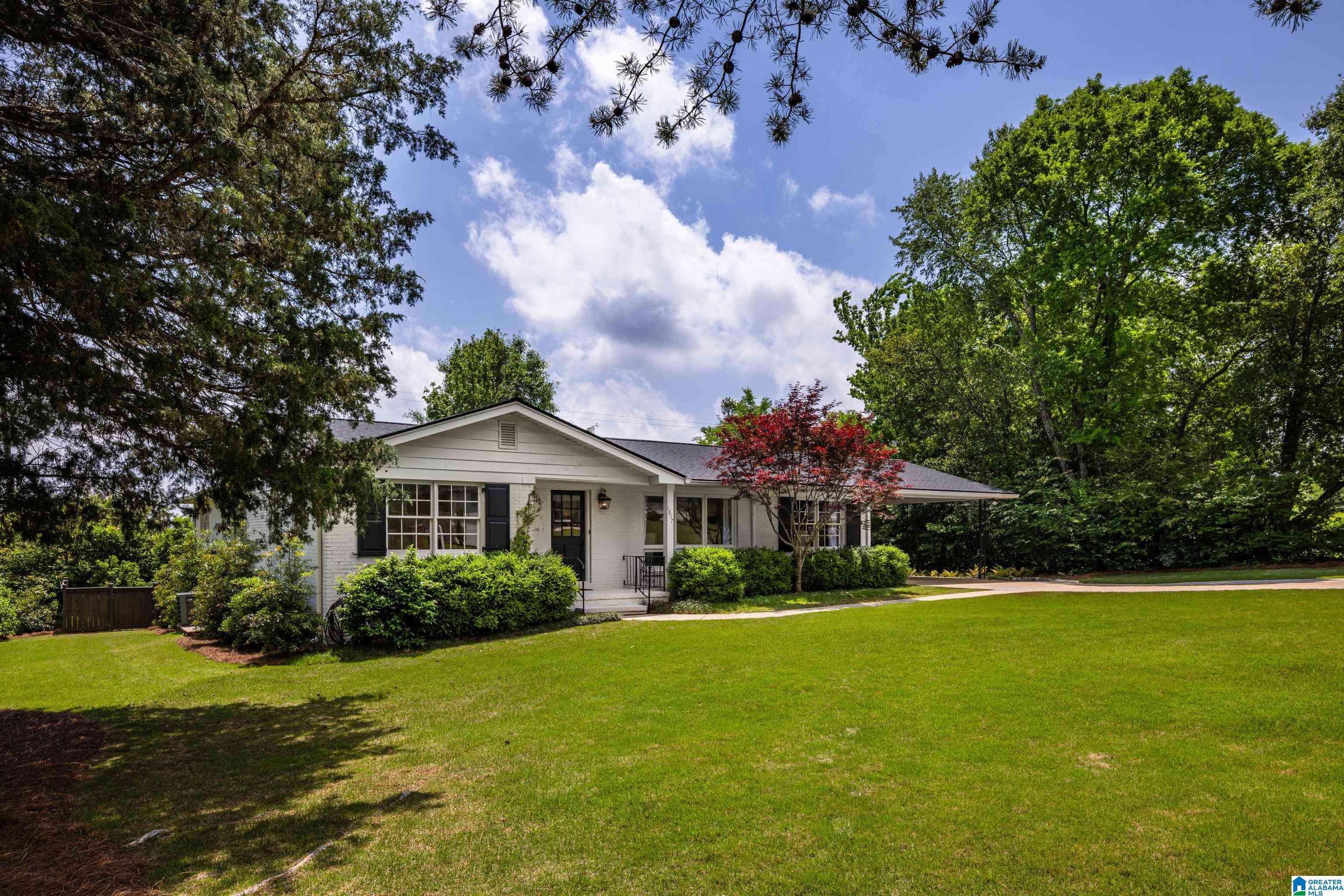 Vestavia Hills, AL 35216,1817 OLD ORCHARD ROAD