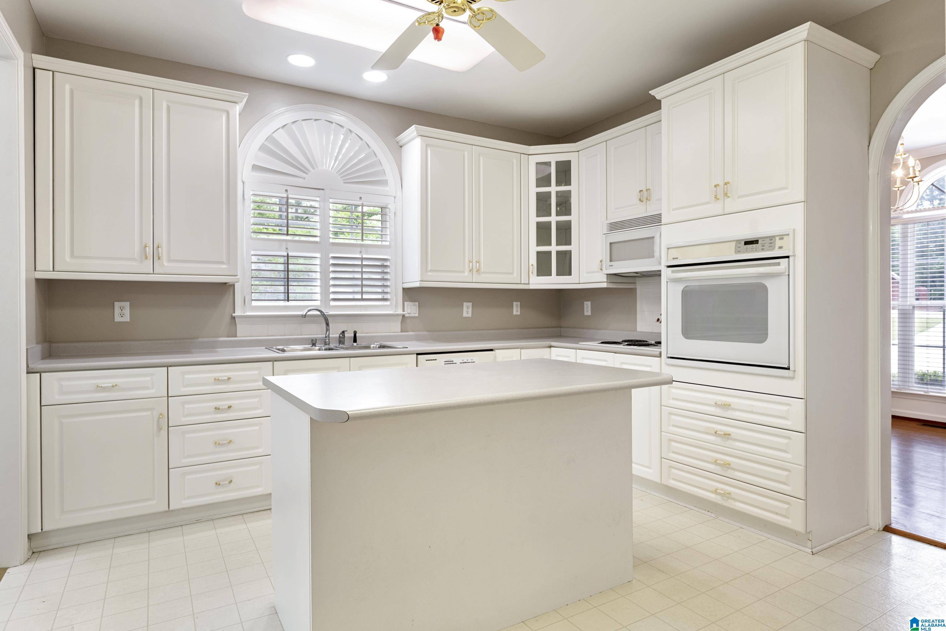 Calera, AL 35040,43 DOGWOOD DRIVE
