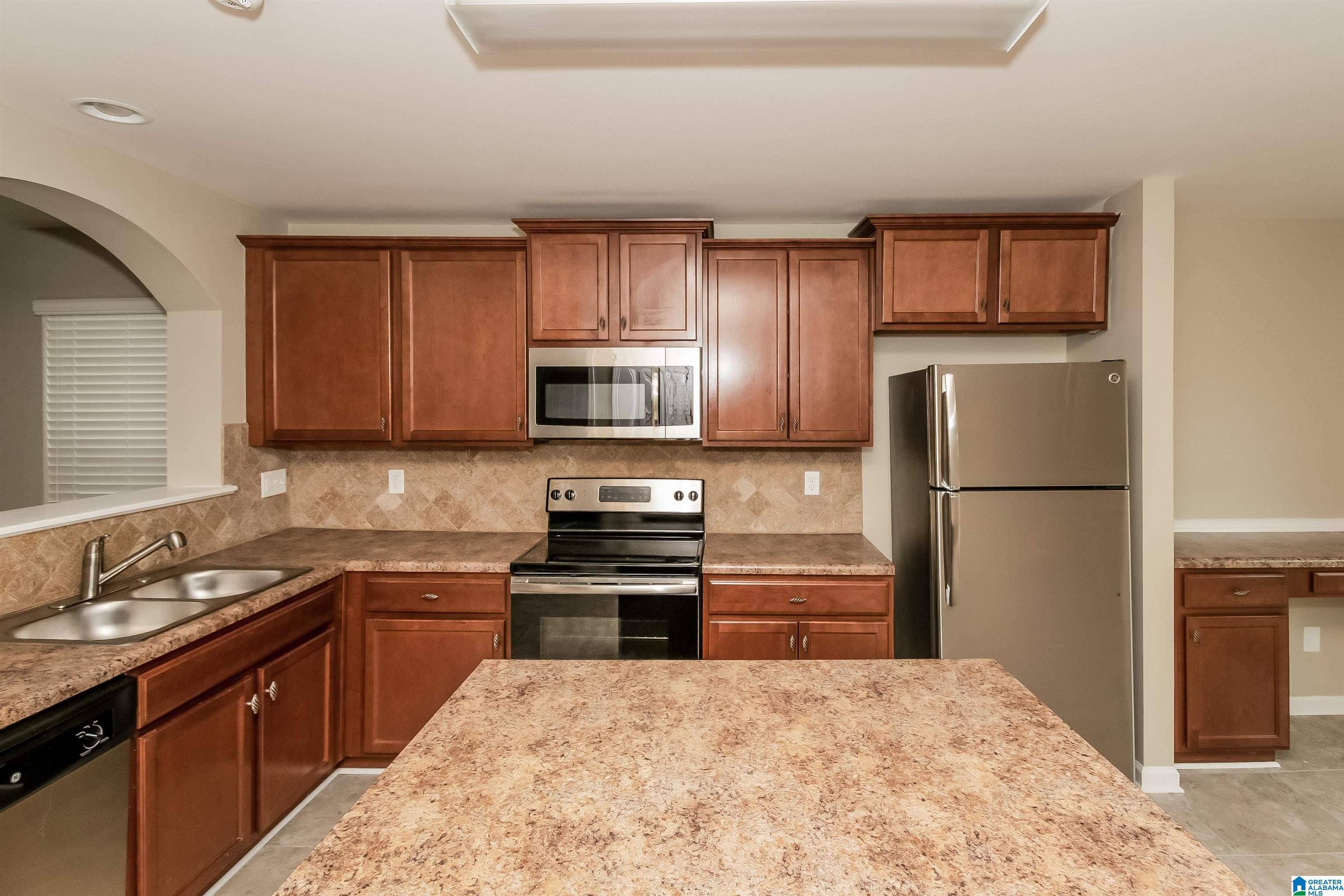 Odenville, AL 35120,405 MORNING MIST LANE