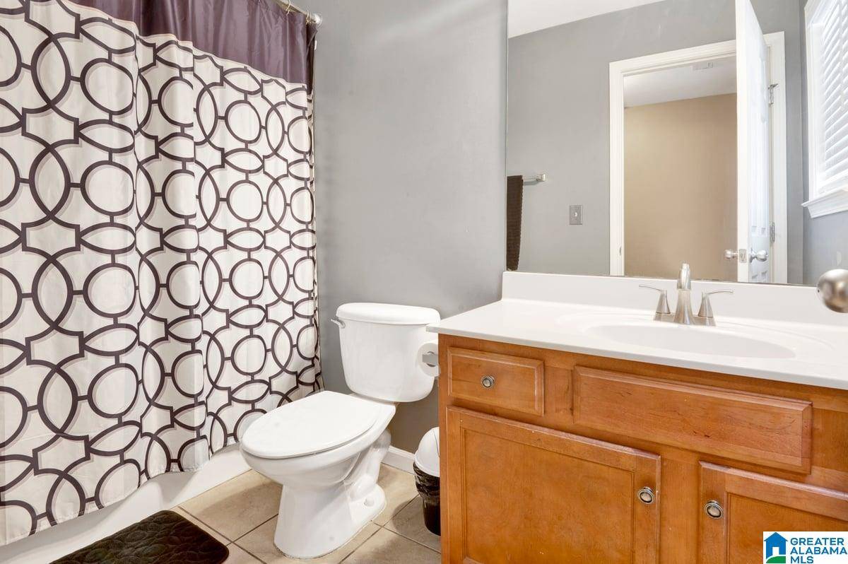 Calera, AL 35040,1043 KERRY DRIVE