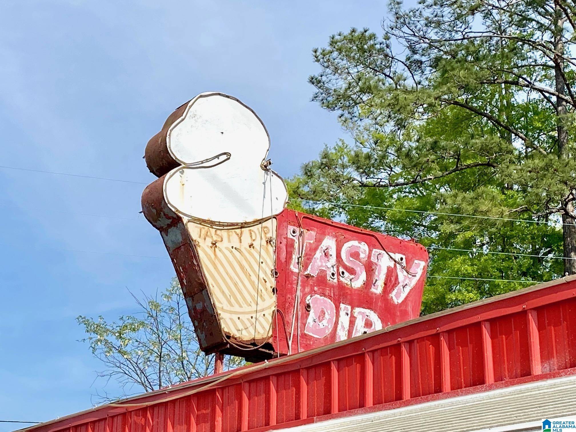 Heflin, AL 36264,1278 ROSS STREET