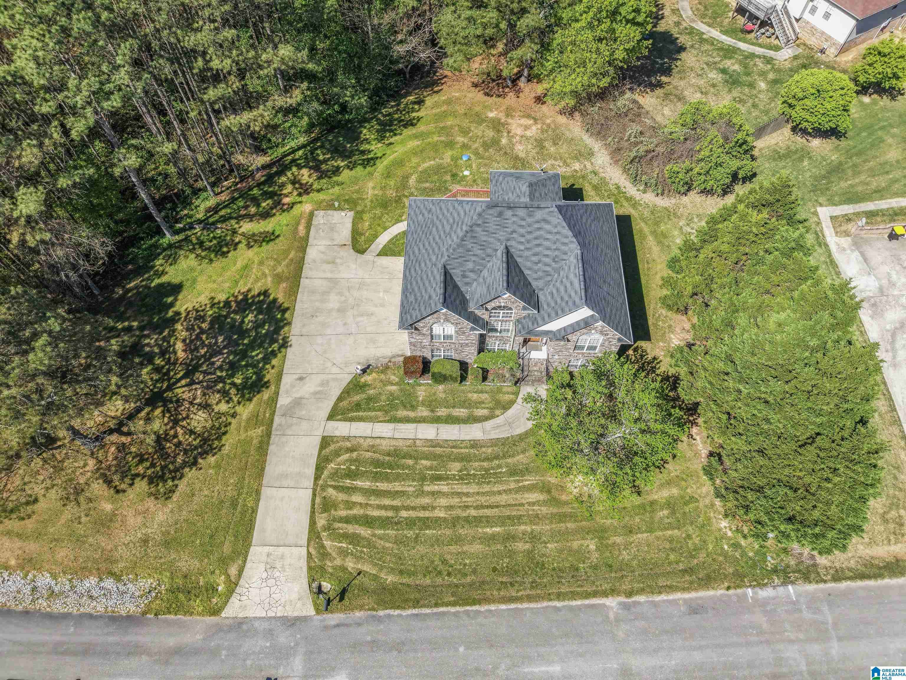 Odenville, AL 35120,710 SMALL LAKE DRIVE