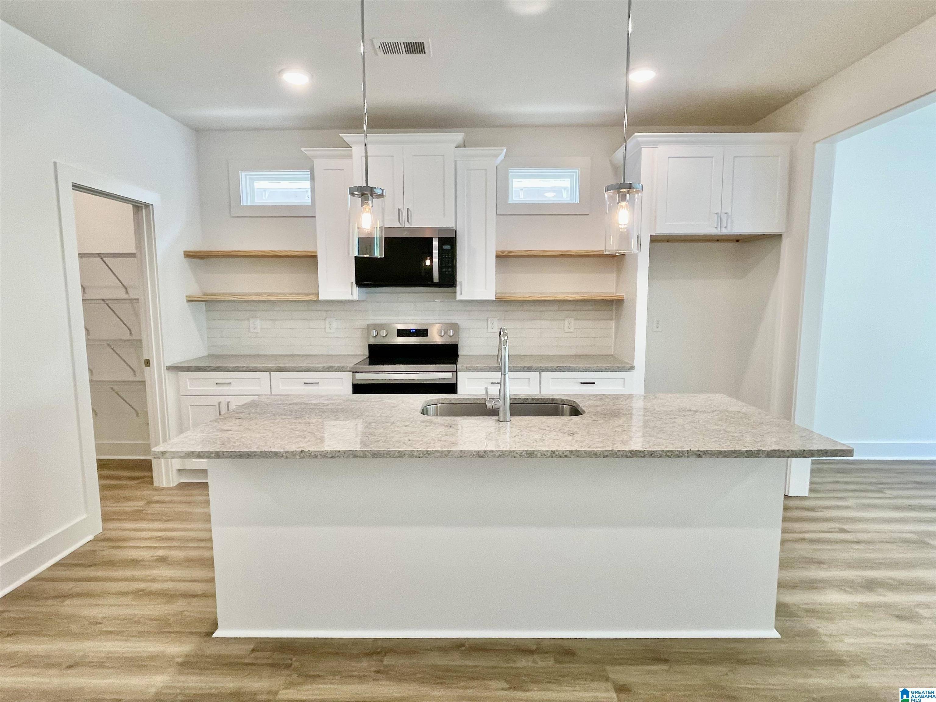 Calera, AL 35040,365 SHILOH CREEK DRIVE