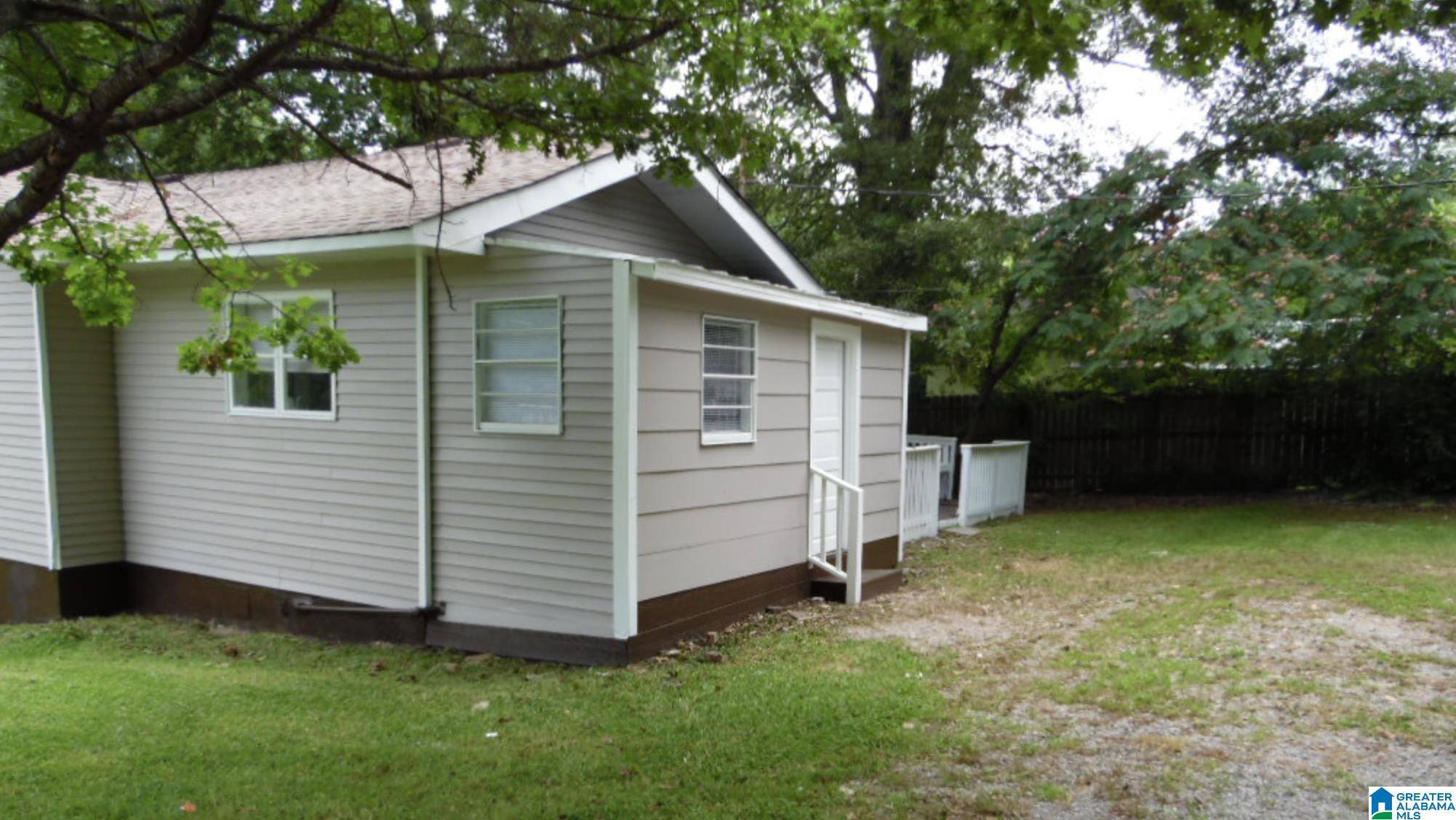 Midfield, AL 35220,600 9TH AVENUE