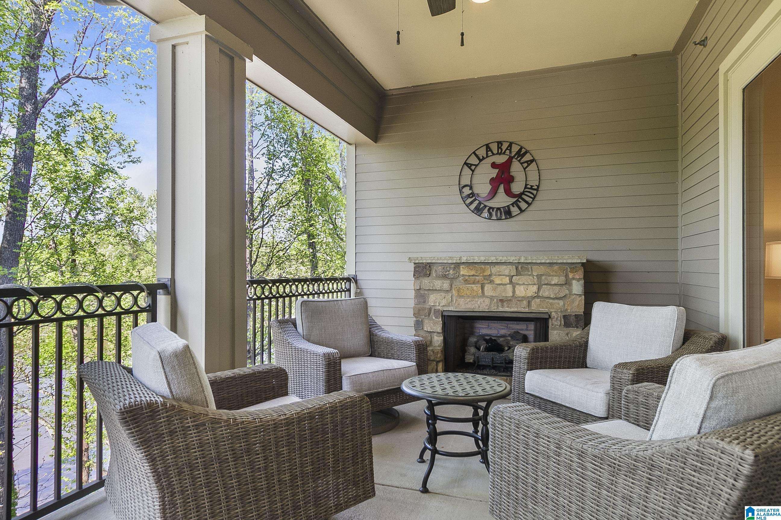 Tuscaloosa, AL 35401,1650 JACK WARNER PARKWAY #1202